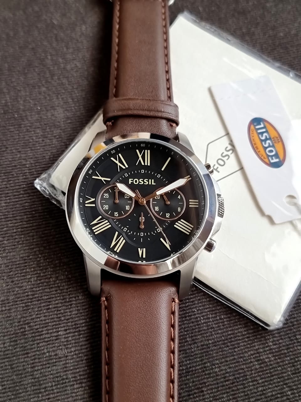 Fossil Men's Grant Quartz Stainless Steel and Leather Chronograph Watch- FS4813