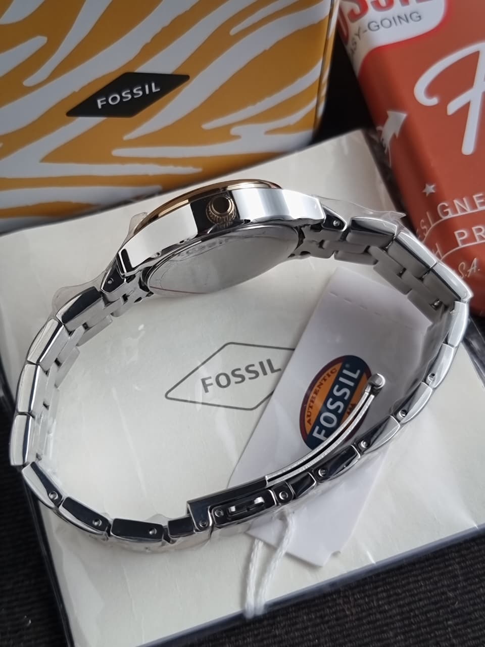 Fossil Modern Sophisticate Quartz Crystal Silver Dial Ladies Watch
BQ1574