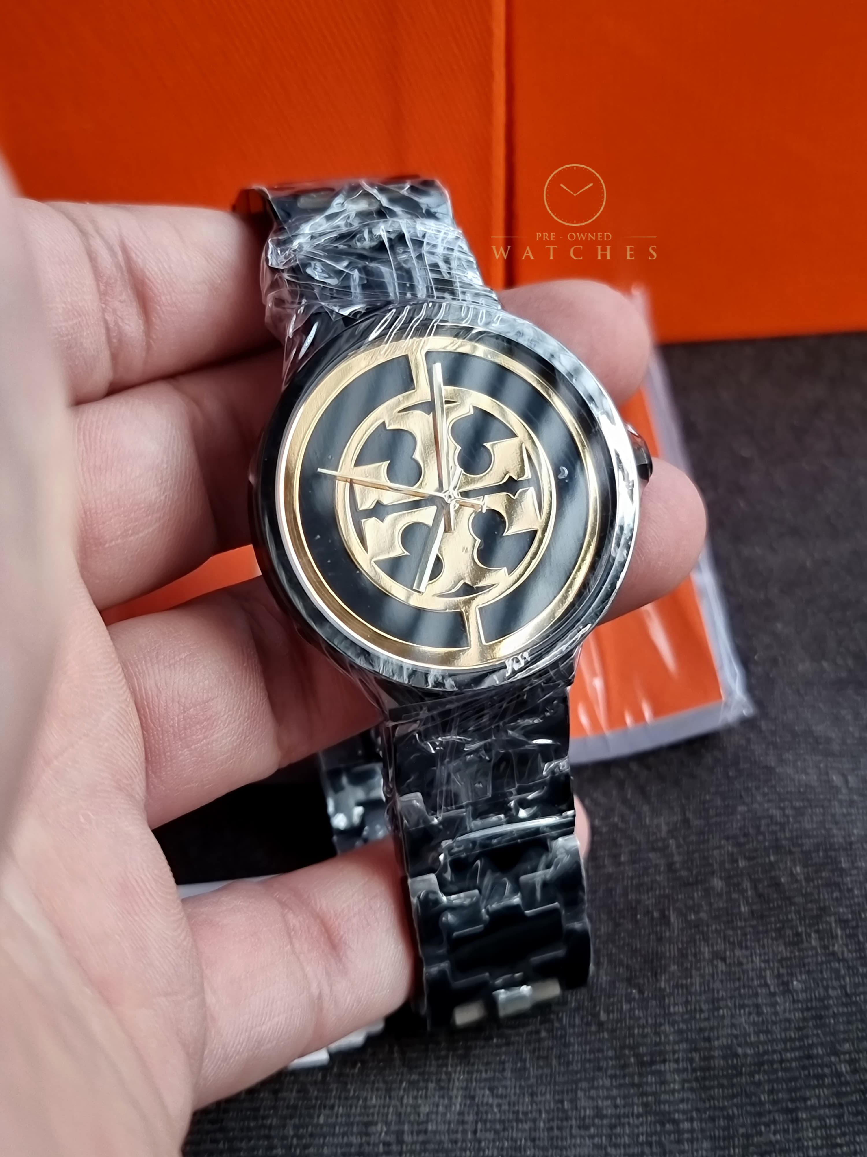 Tory Burch Reva Black Stainless Steel Black glossy Dial Quartz Watch for Ladies - TBW4039