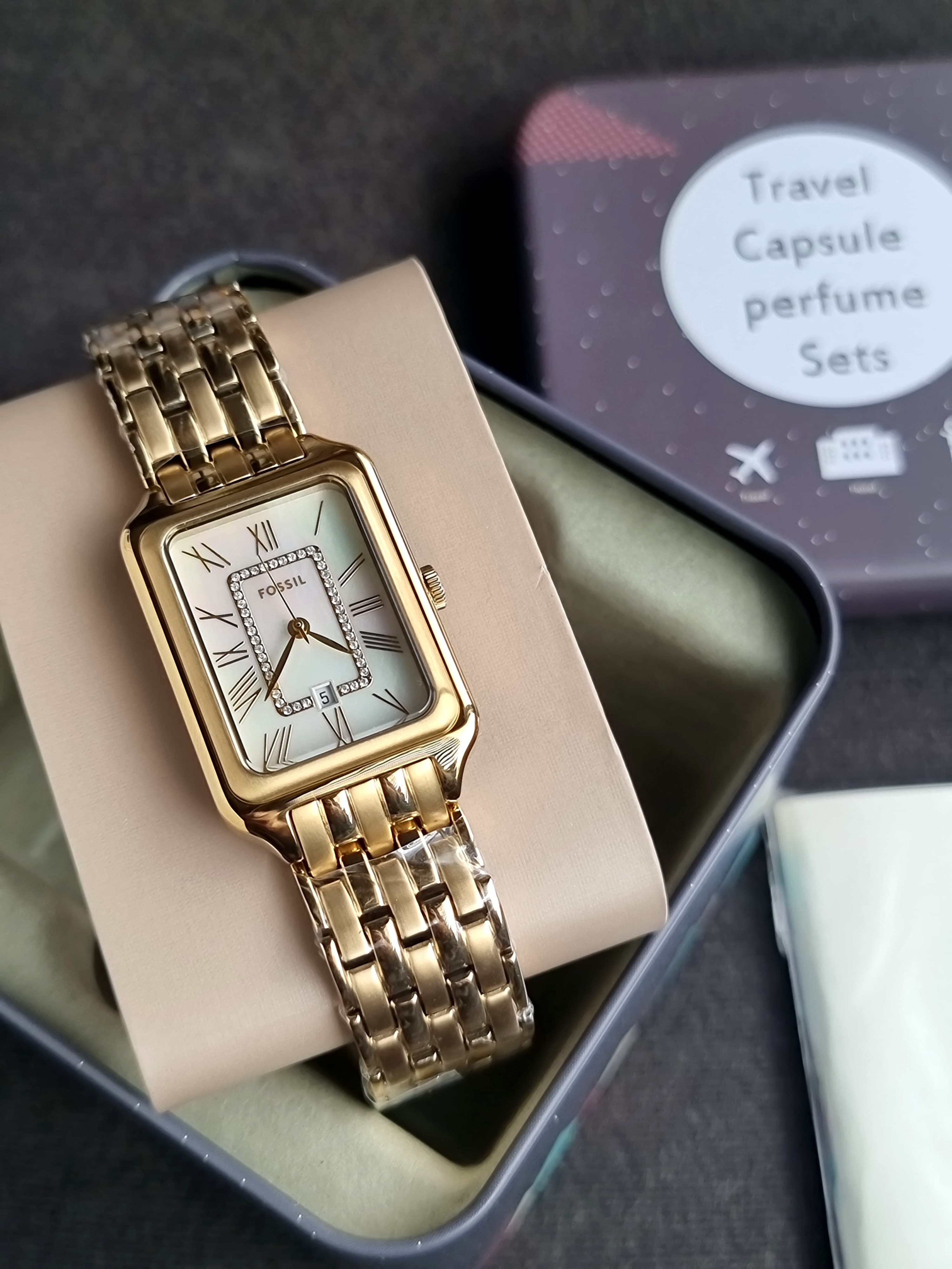 Fossil Raquel Three-Hand Date 26mm Gold-Tone Stainless Steel Watch-ES5304