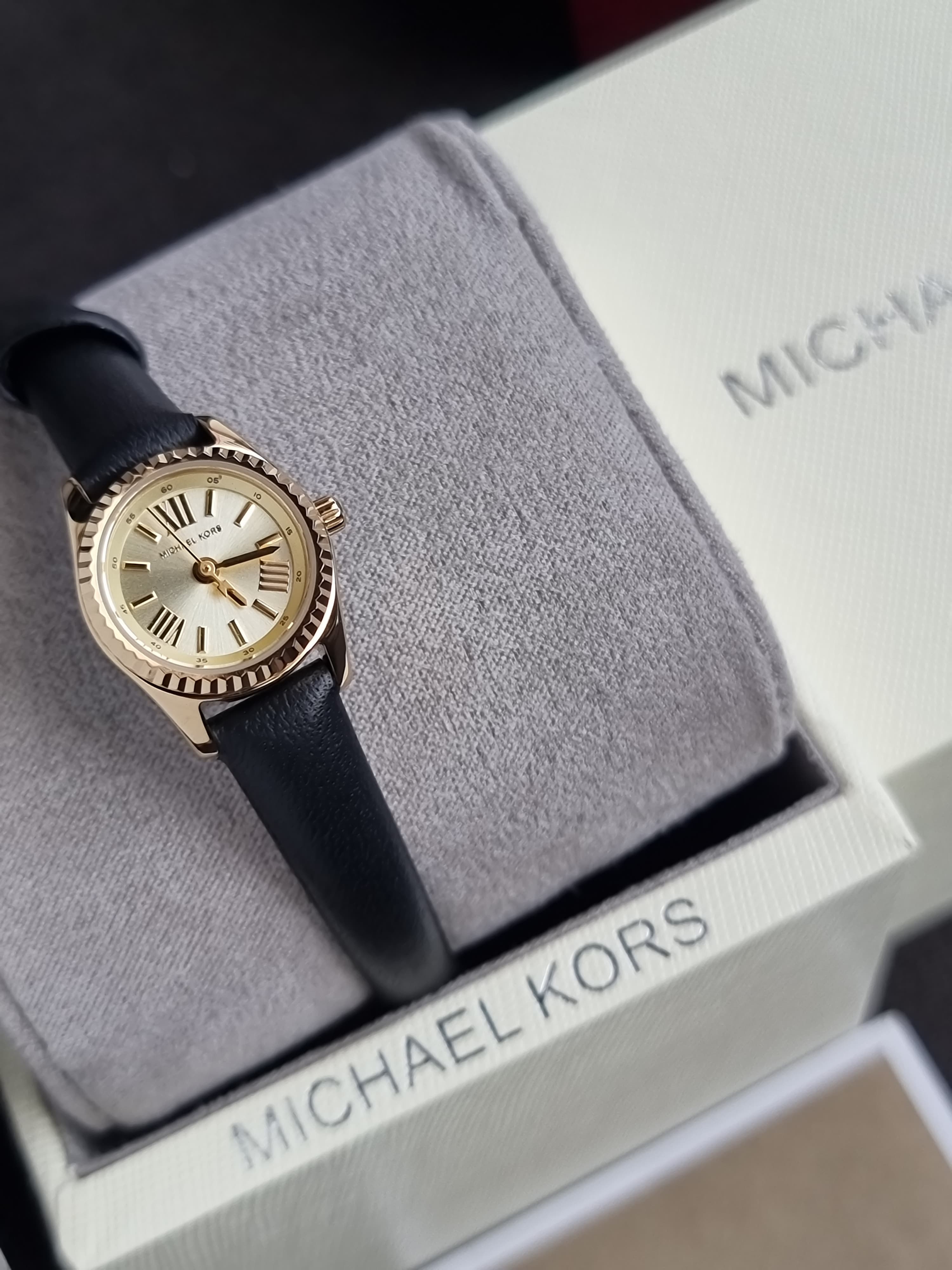 Michael Kors MK4901 Ladies Lexington 19mm Watch
