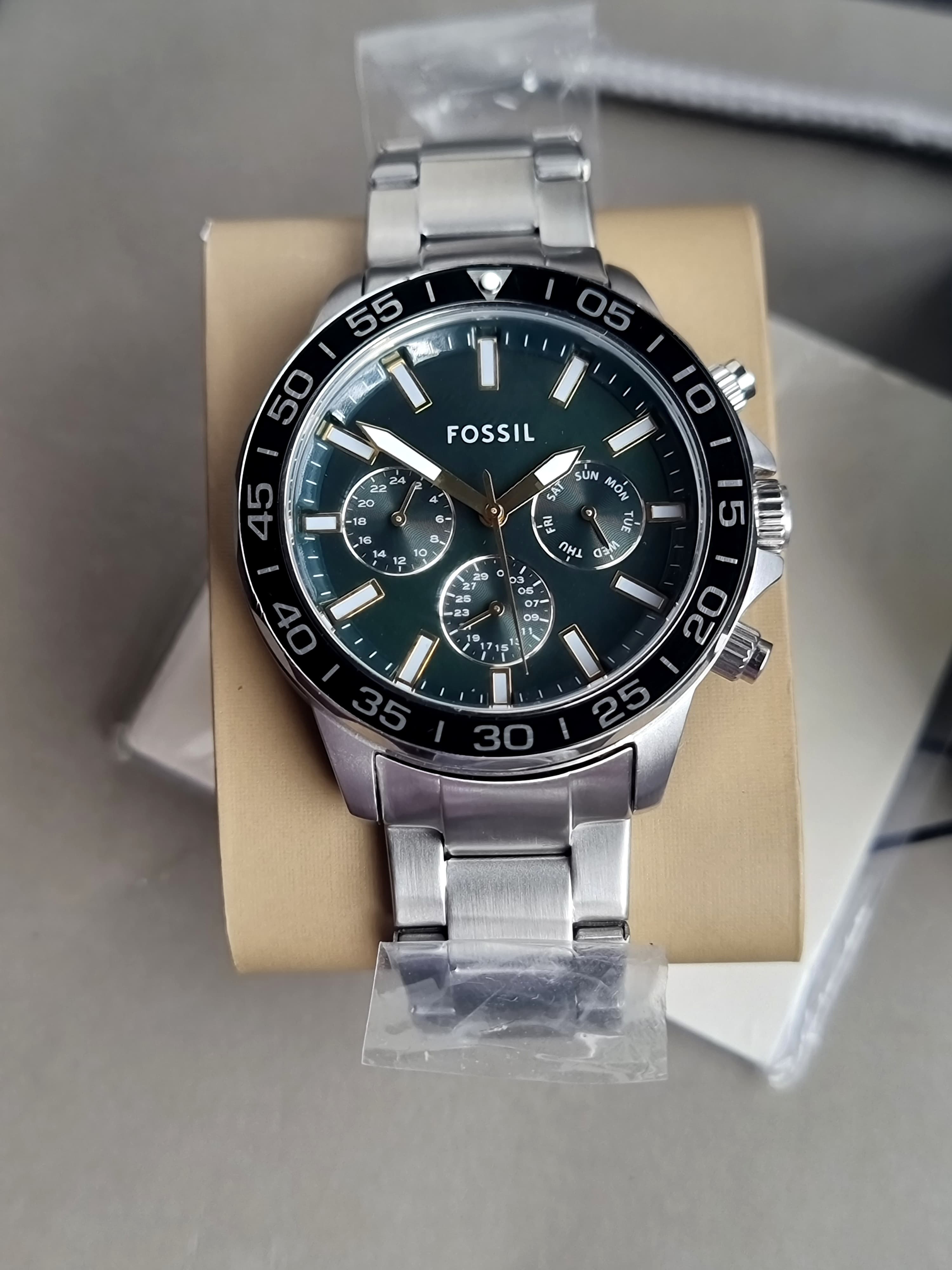 Fossil Bannon Multifunction Silver Stainless Steel Green Dial Chronograph Quartz Watch for Gents - BQ2492