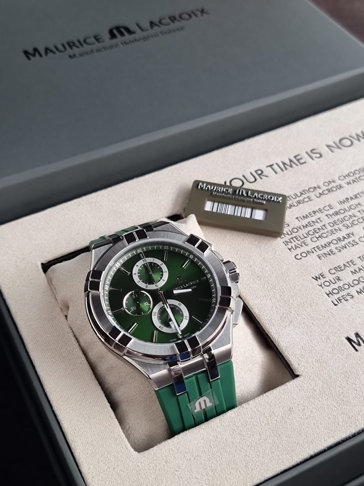 Maurice Lacroix Aikon Quartz Chronograph Green AI1018-SS000-630-5