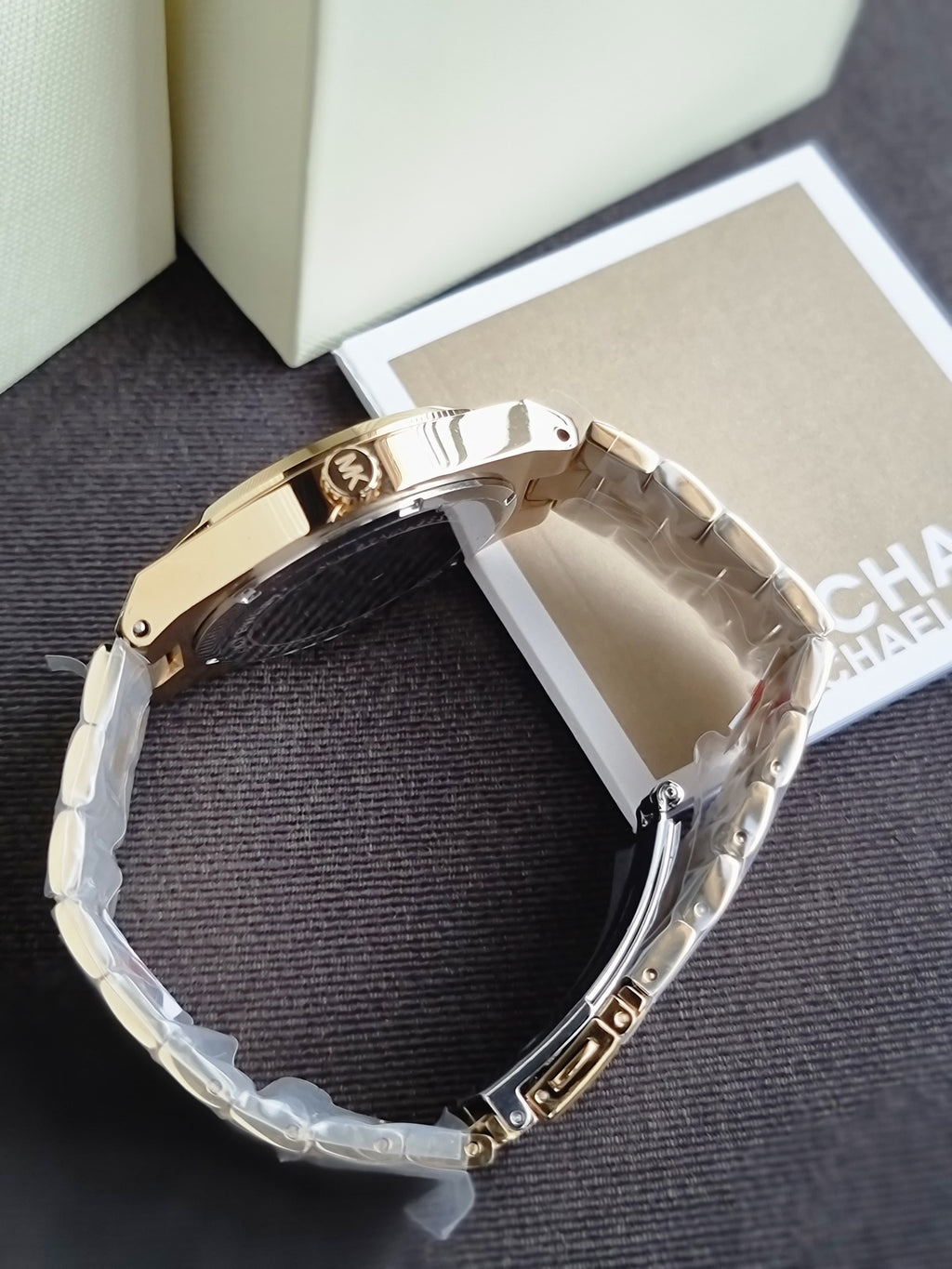 Michael Kors Lennox Quartz Men 43mm MK9226- Black Dial Golden Chain