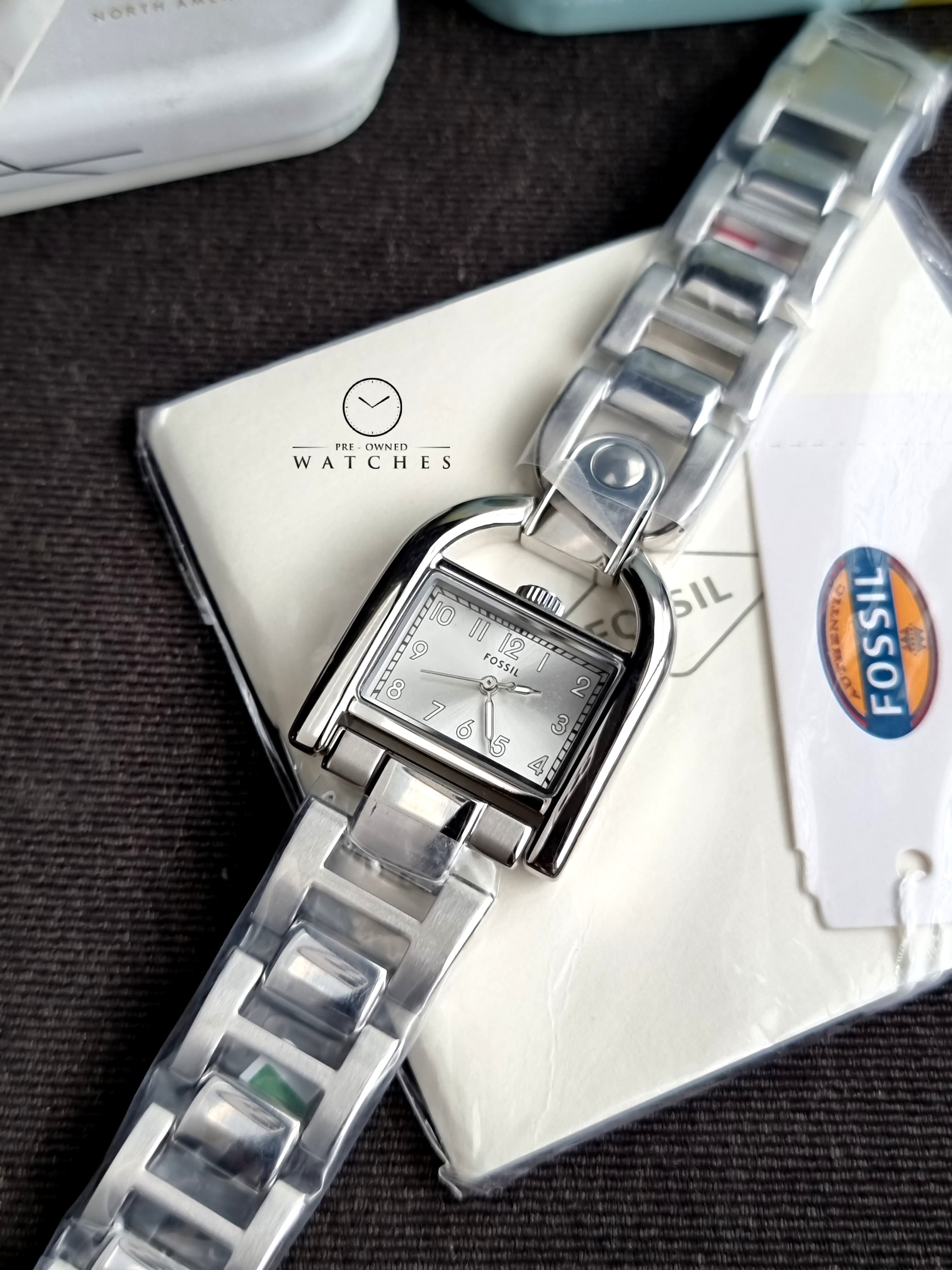 Fossil Harwell Stainless Steel Silver Dial Women’s Watch ES5326