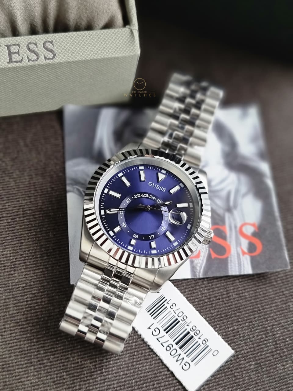 GUESS Mens Jaden Silver Tone 42mm Multi-function Date Watch
GW0977G1