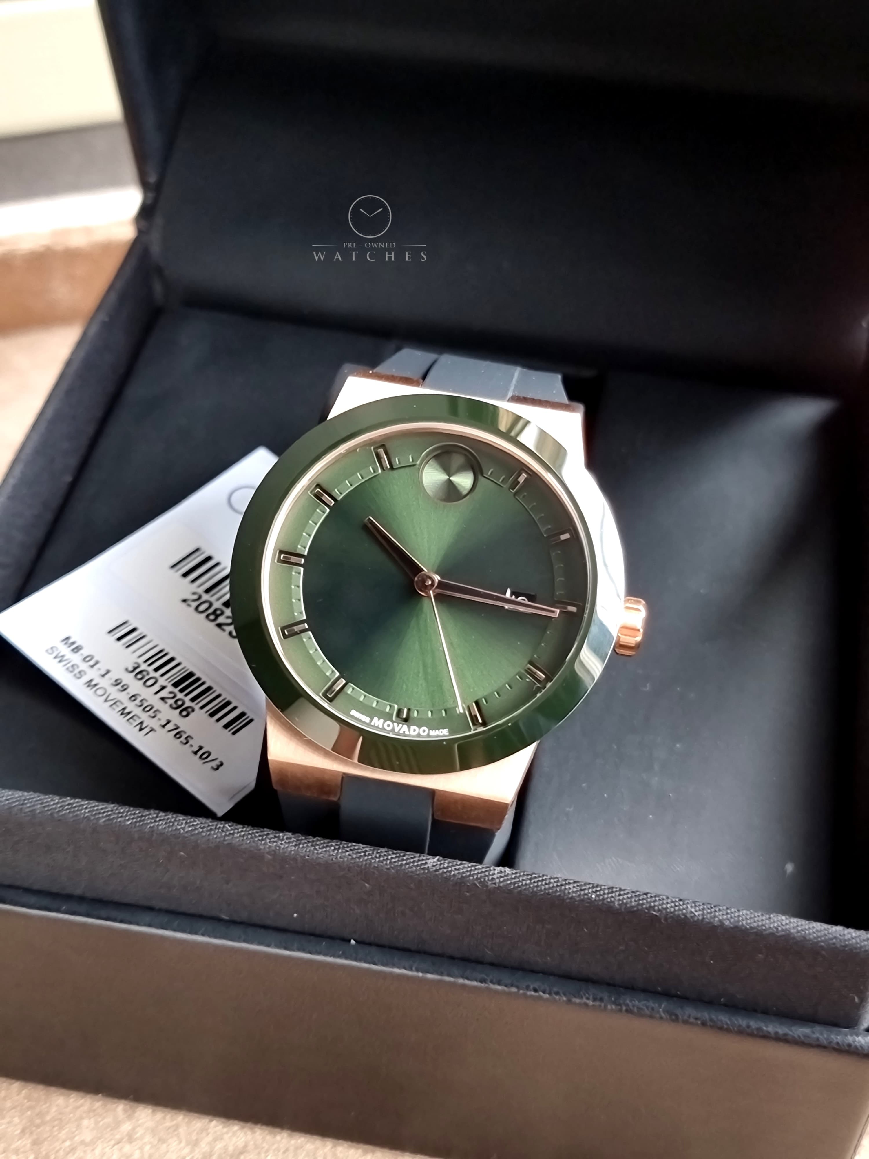Movado Bold Men Quartz Green 42mm Dial Analog Silicone Watch 3601296