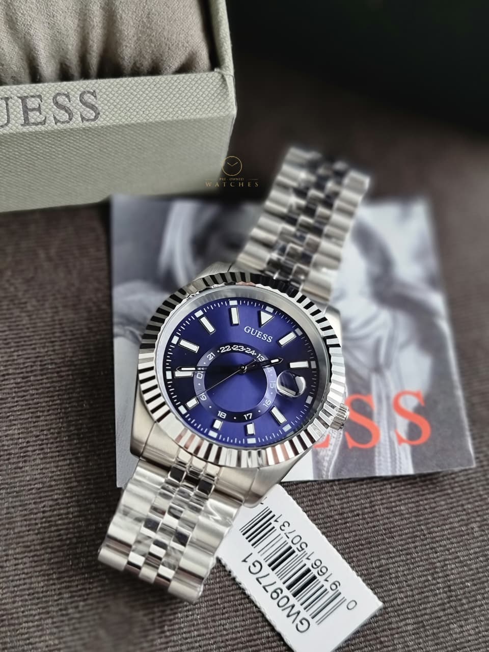 GUESS Mens Jaden Silver Tone 42mm Multi-function Date Watch
GW0977G1