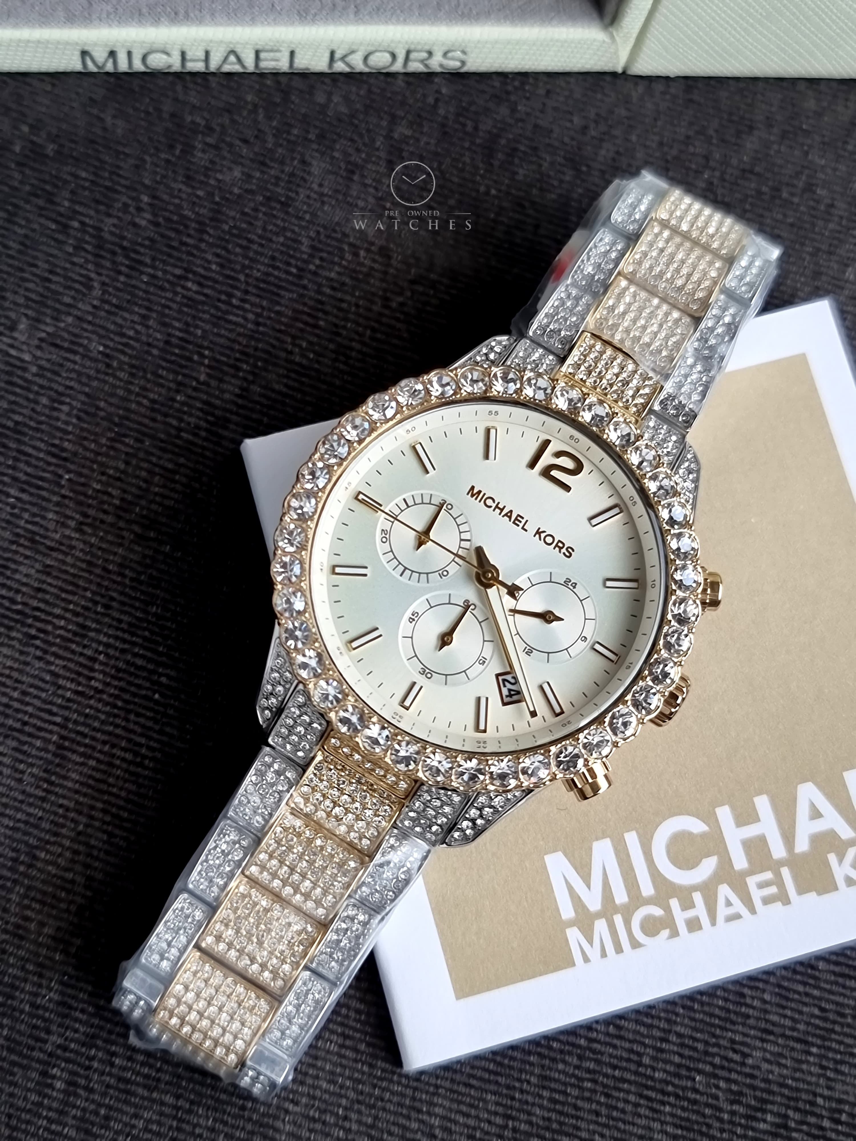 Michael Kors
Layton Chronograph Quartz Crystal 42mm White Dial Ladies Watch- MK6792