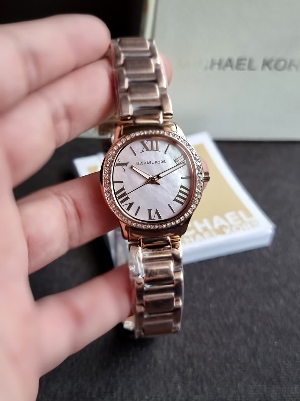 Michael Kors
Mini Sage Pavé Rose Gold-Tone 31mm Quartz Watch- MK4823