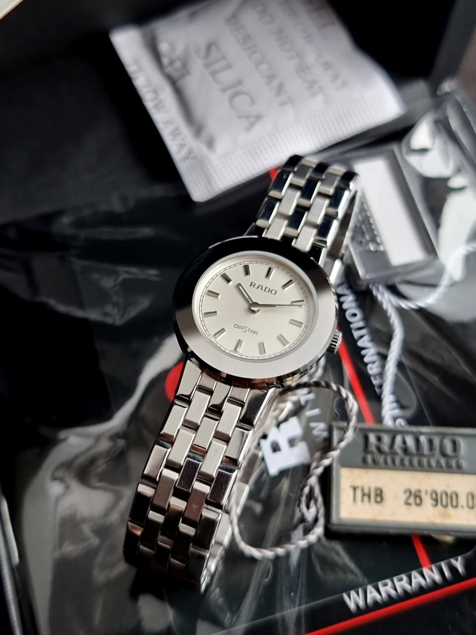 Rado Diastar White Dial Ladies Watch
R14342013
(Preowned)