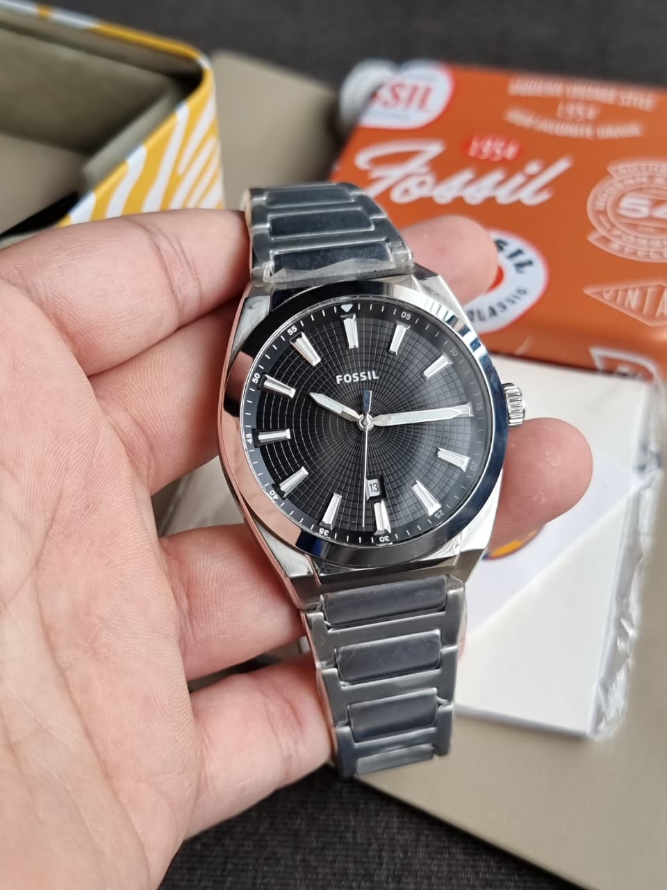 Fossil Everett Three-Hand 42mm Date Stainless Steel Watch - FS5821