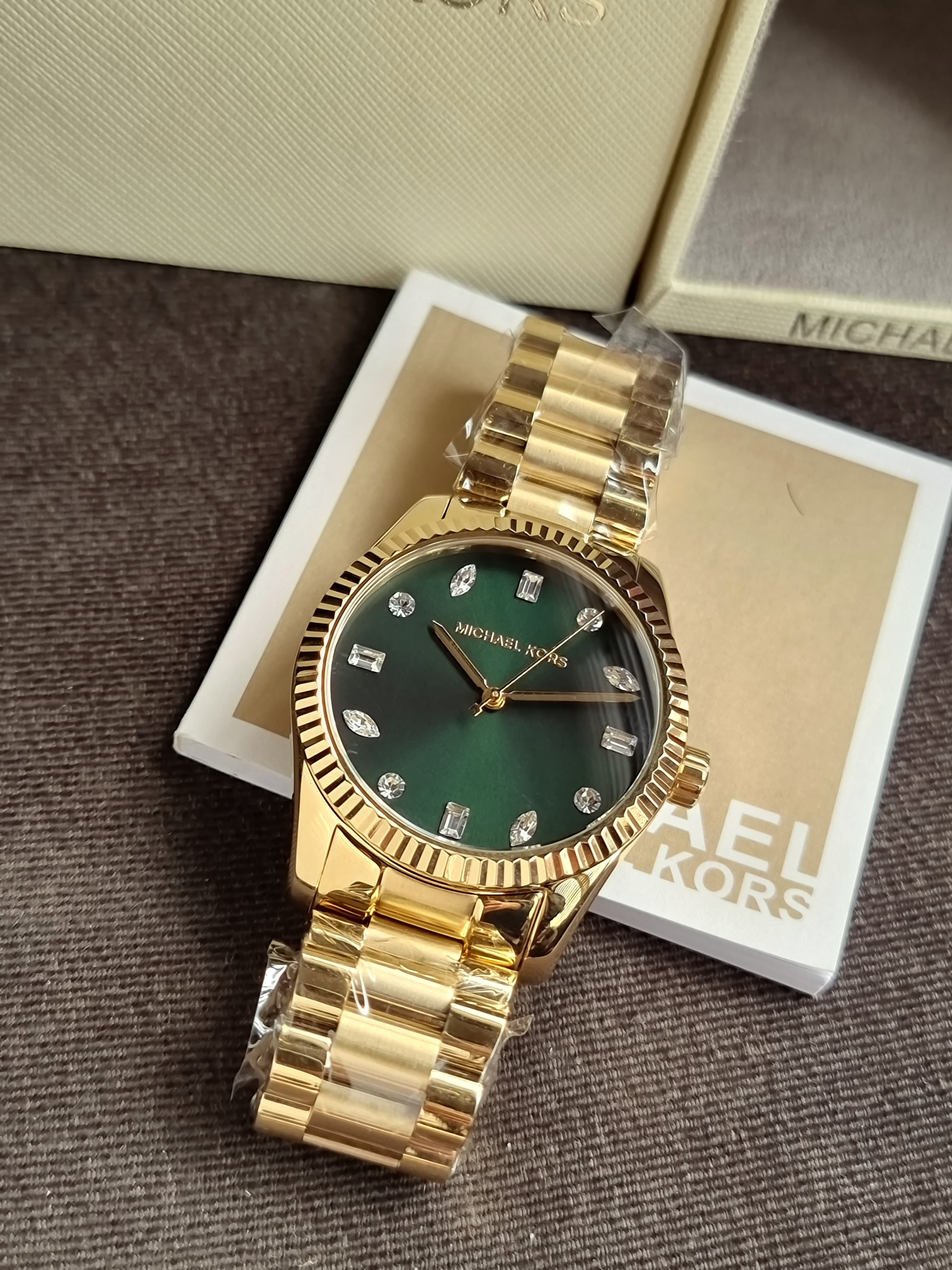 Michael Kors Lexington Gold Stainless Steel Green Dial Quartz Watch for Ladies - MK7449
(Without tag)