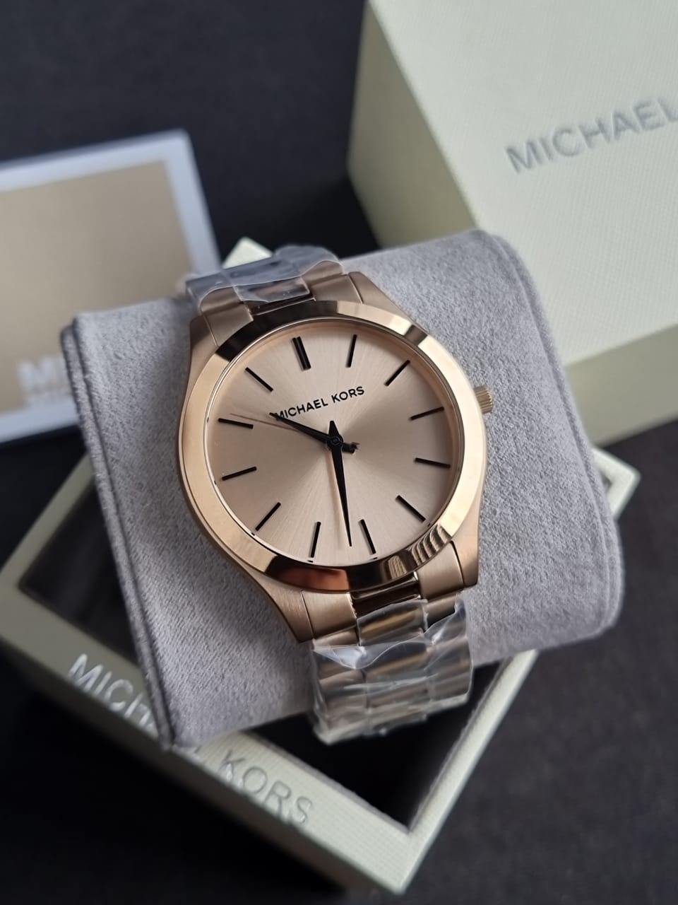 Michael Kors Men’s Quartz Beige Stainless Steel Beige Dial 45mm Watch MK9122