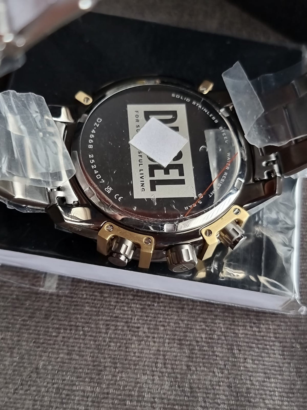 Diesel 
Griffed Chronograph Quartz Grey Dial Men's Watch
DZ4668