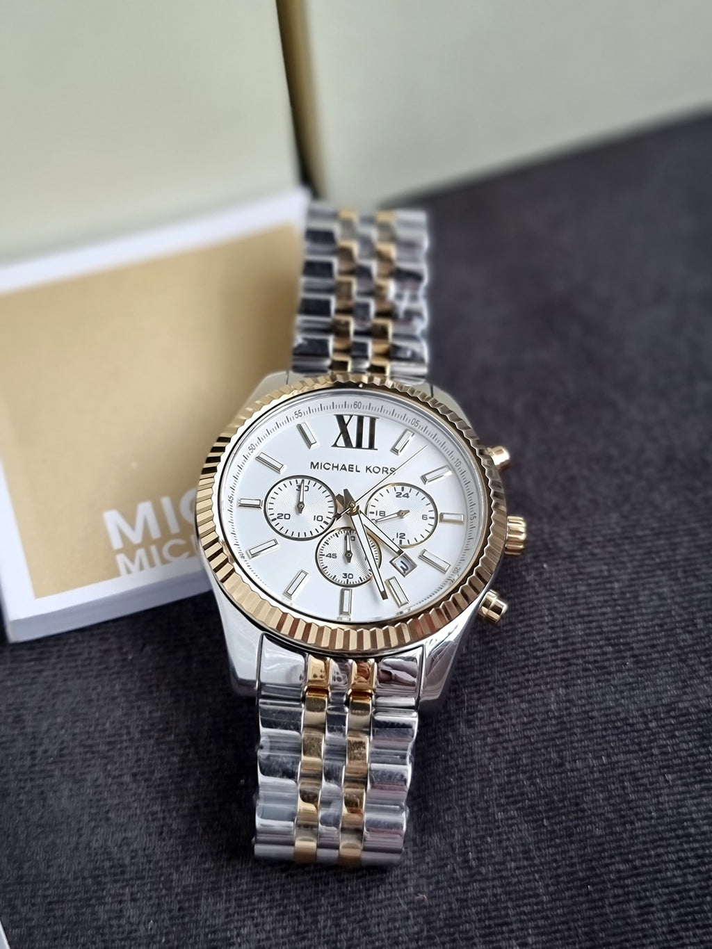 Michael Kors Men’s Chronograph Stainless Steel 44mm Watch MK8344(without tag)