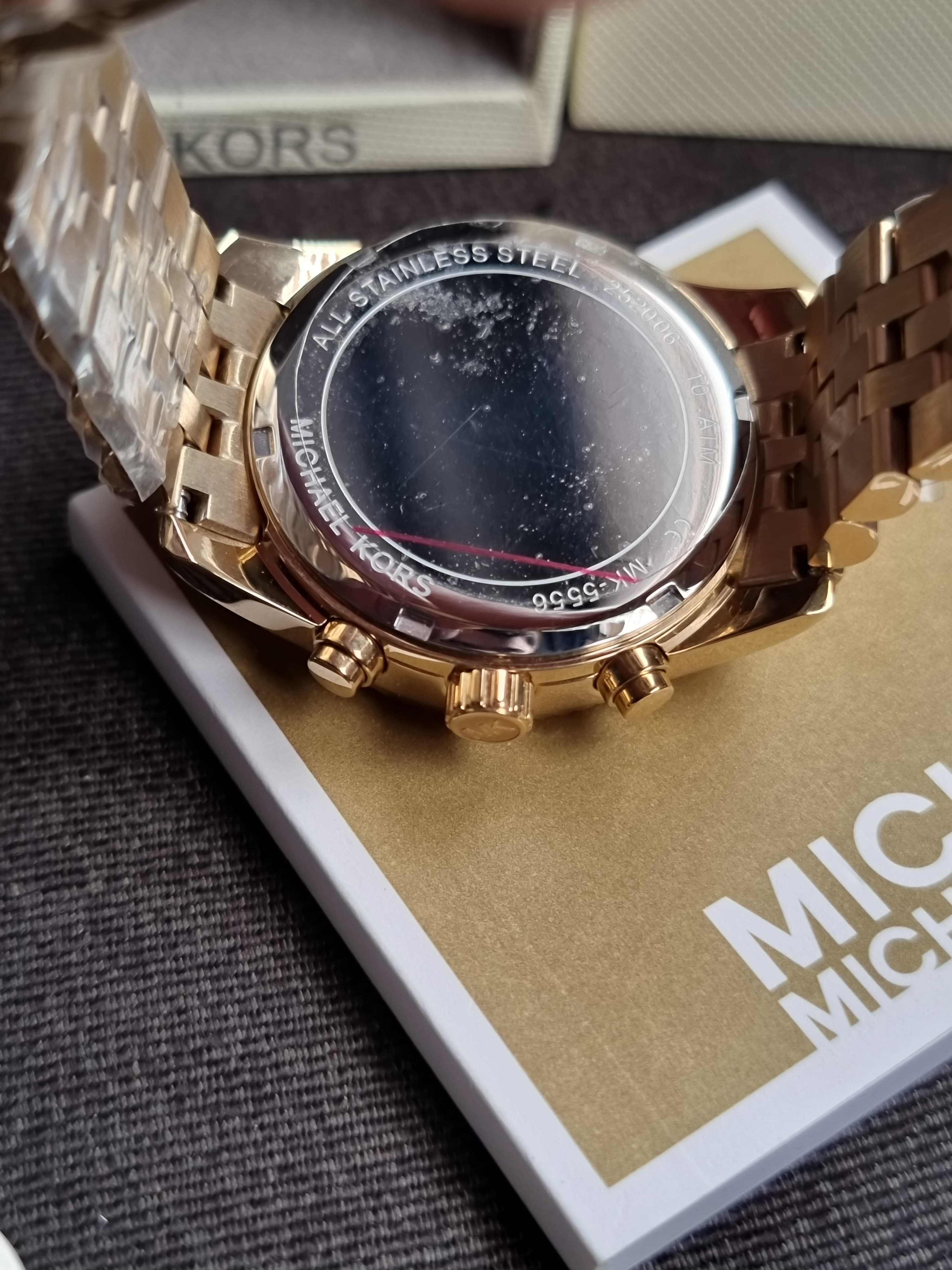 Michael Kors
lexington chronograph champagne dial ladies watch mk5556