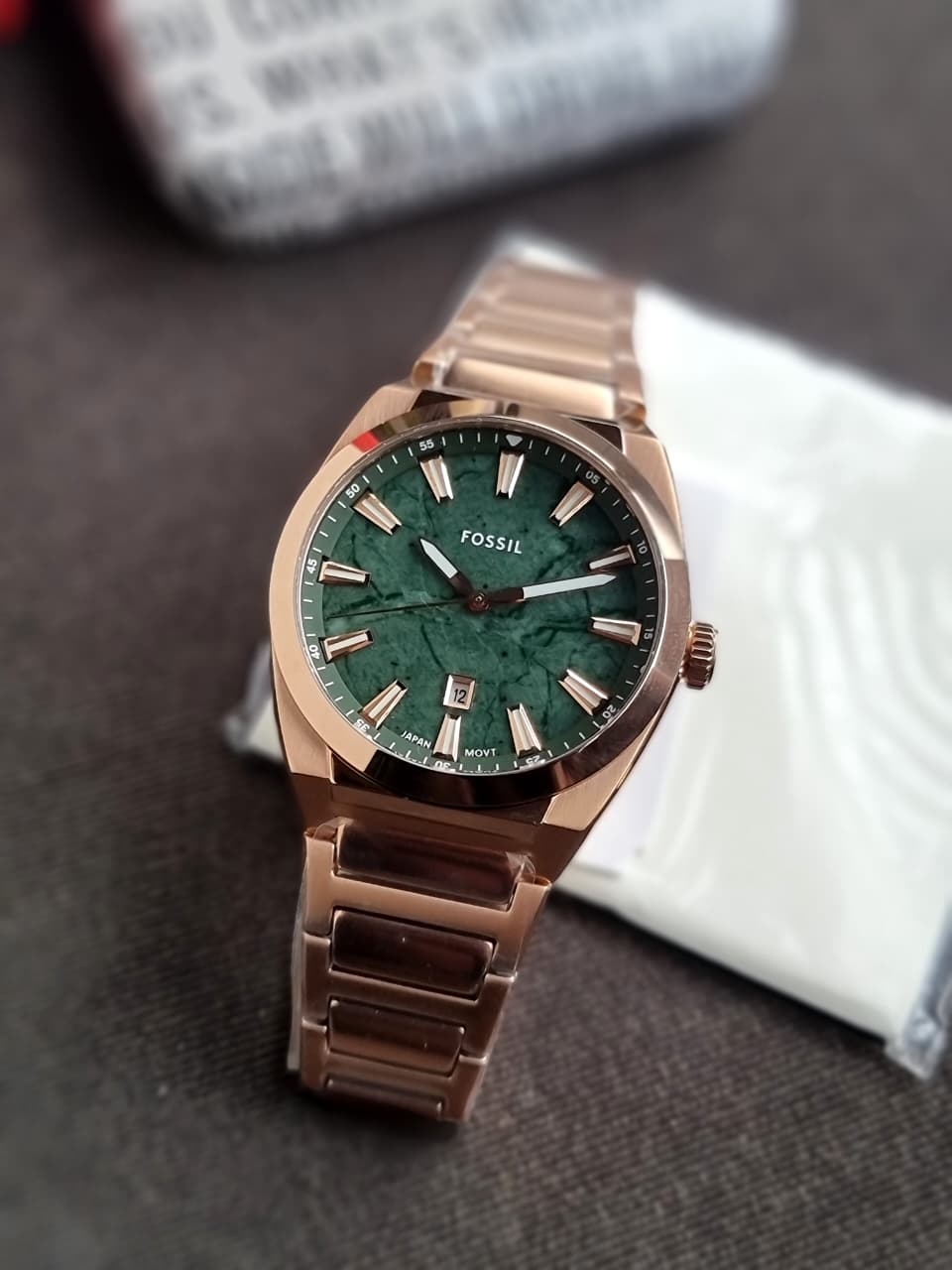 Fossil
Everett Quartz Green Dial Men's Watch
FS6074