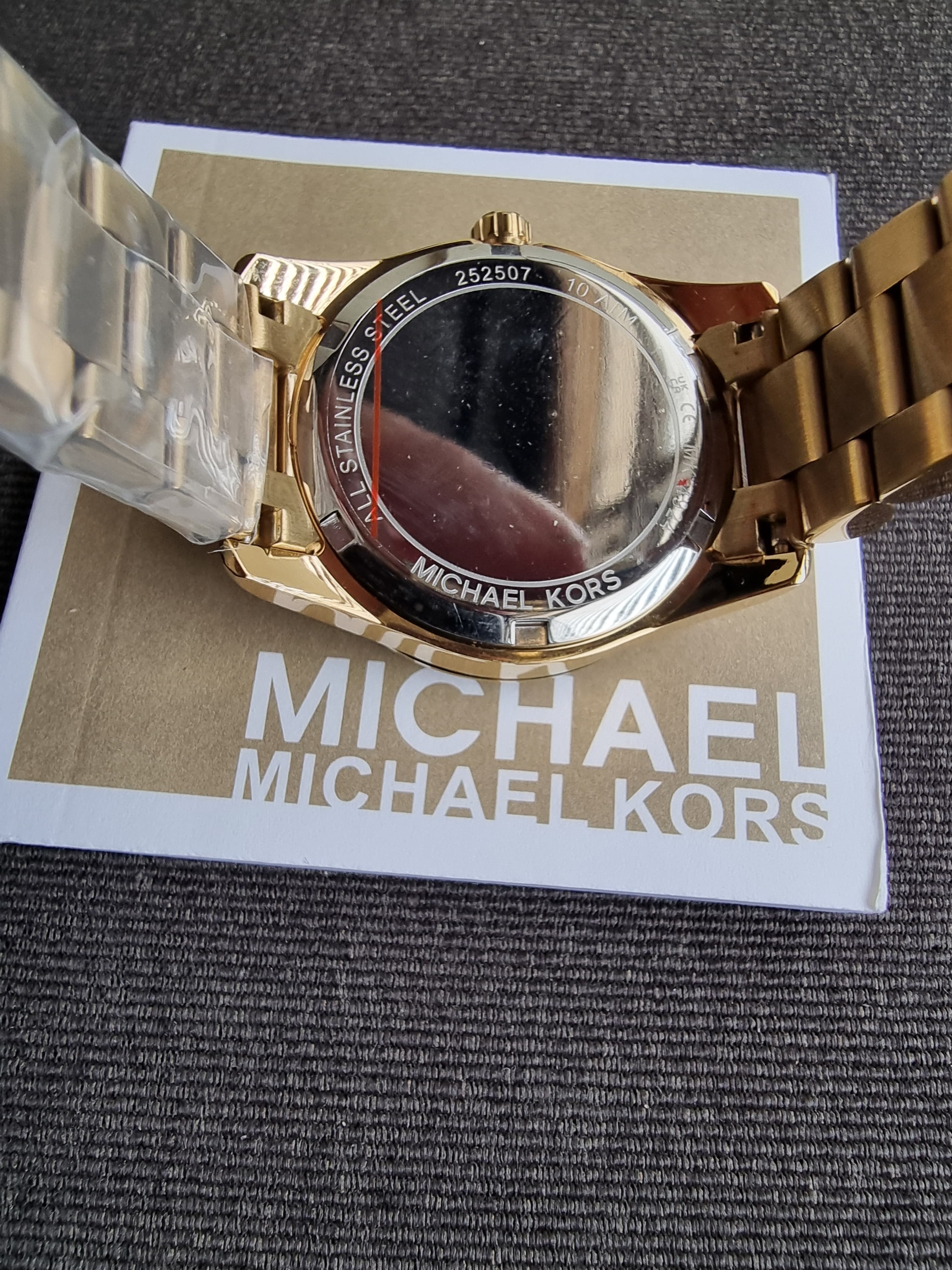 Michael Kors Lexington Gold Analog Women’s Watch Mk4924