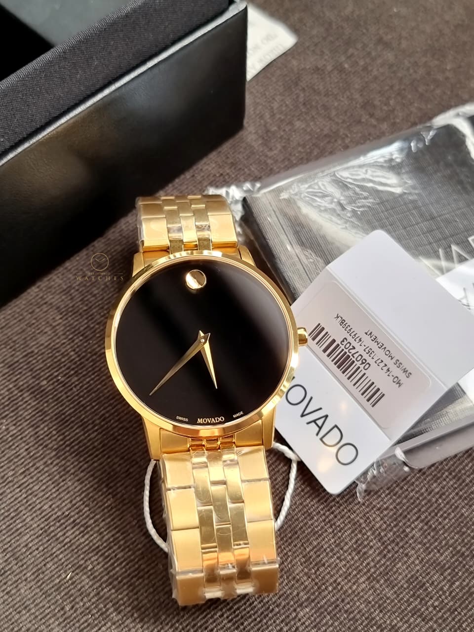Movado 
Museum Classic Black Dial Yellow Gold PVD Men's Watch
0607203