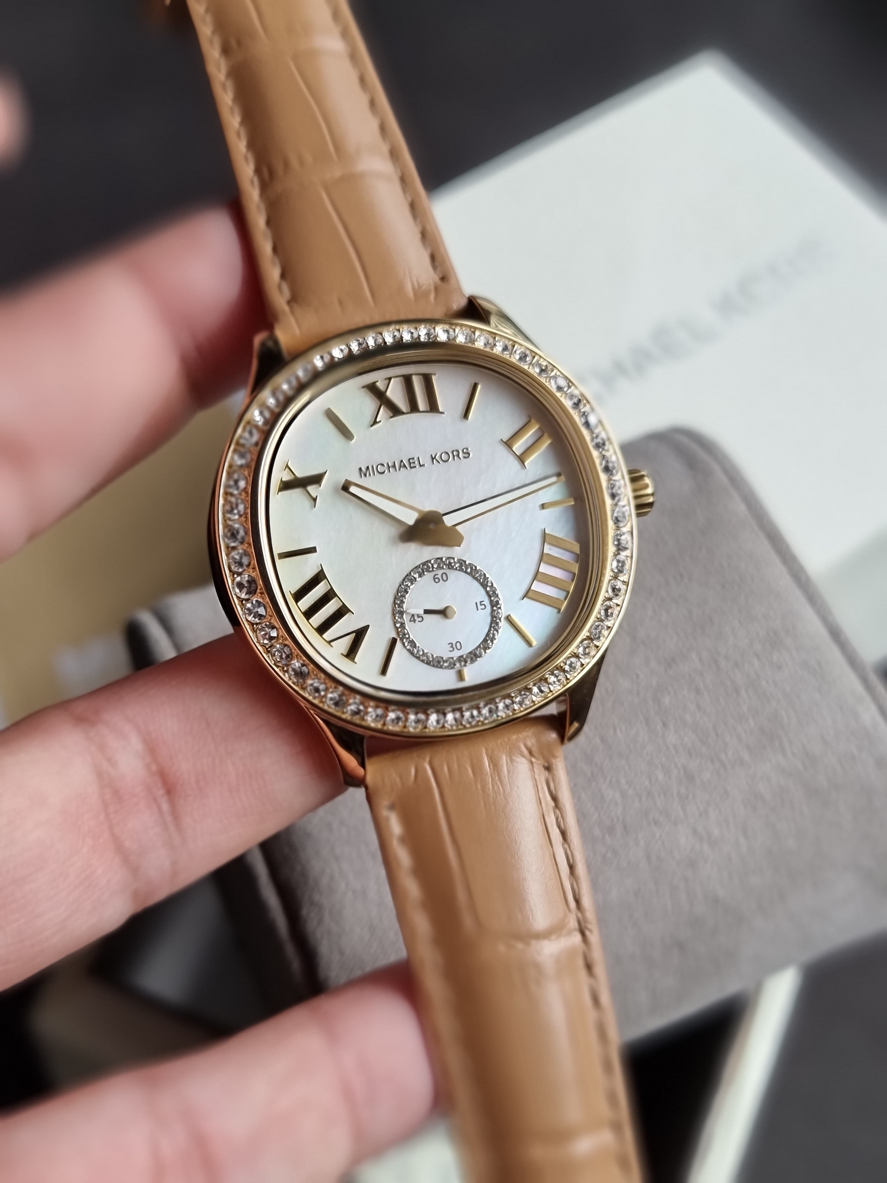 Michael Kors Sage Brown Leather Strap Mother Of Pearl Dial Quartz Watch for Ladies - MK4819