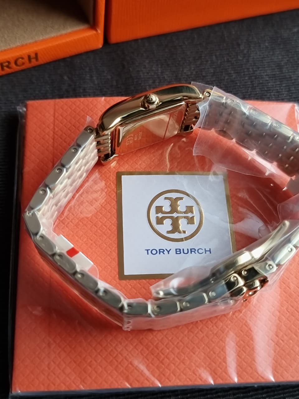 Tory Burch The Eleanor Gold Tone 28mm Analogue Watch TBW1082