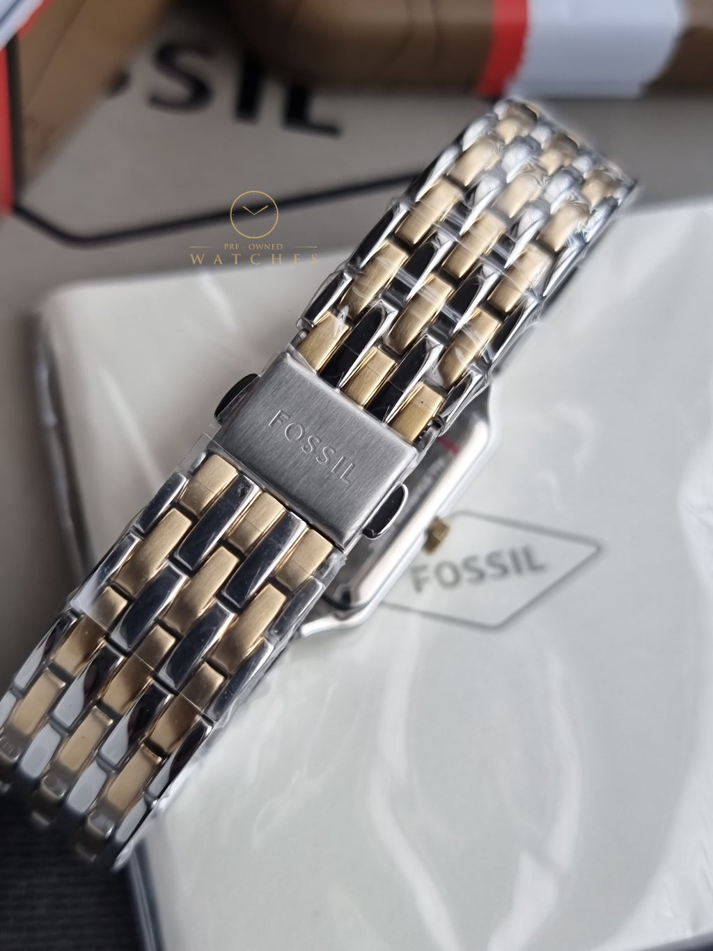 Fossil Women's Raquel Three-Hand Date Silver and Gold Two-Tone Stainless Steel Bracelet Watch ES5368(with out tag)