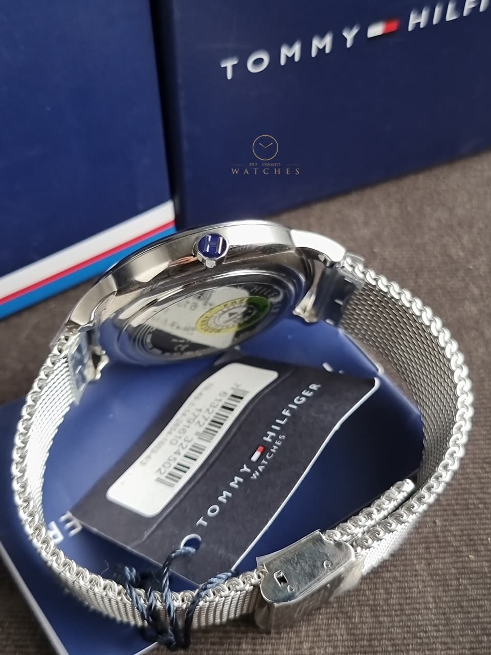 Tommy Hilfiger Hunter Silver Mesh Bracelet Black Dial Quartz Watch for Gents - 1791610