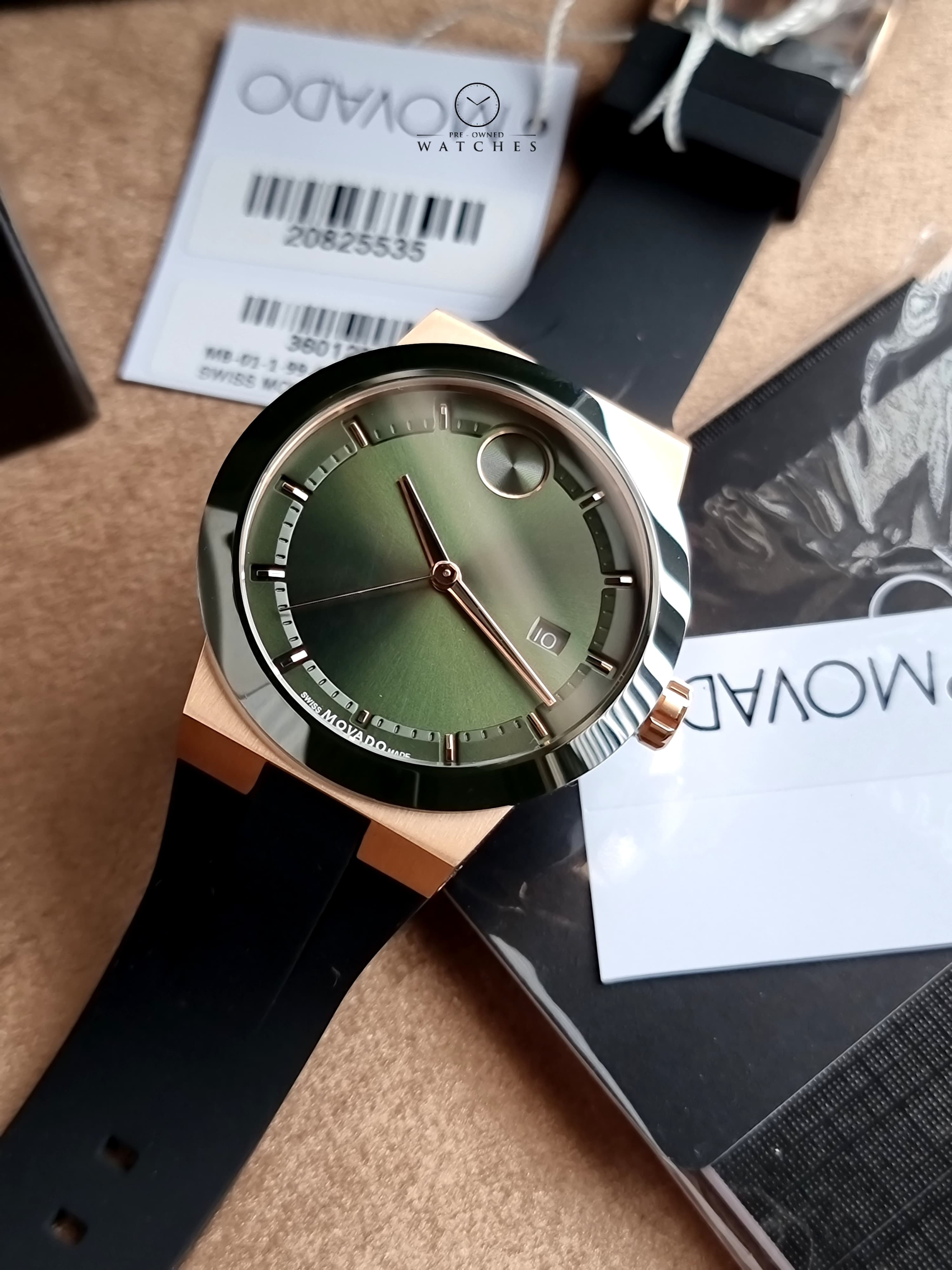 Movado Bold Men Quartz Green 42mm Dial Analog Silicone Watch 3601296