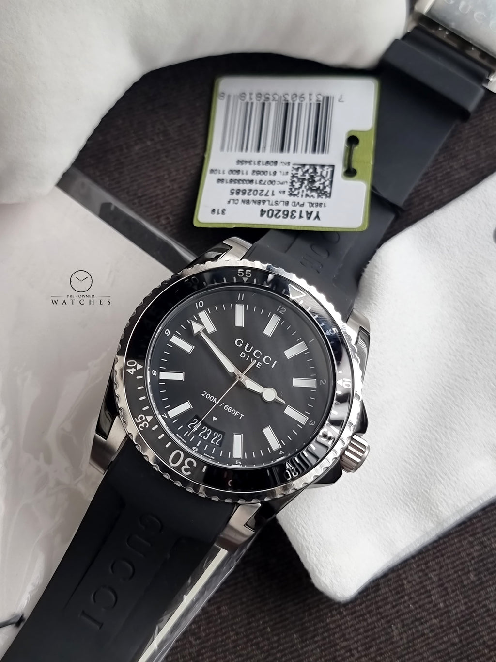 Gucci Dive Black 45mm Dial Black Rubber Strap Men's Watch
 YA136204