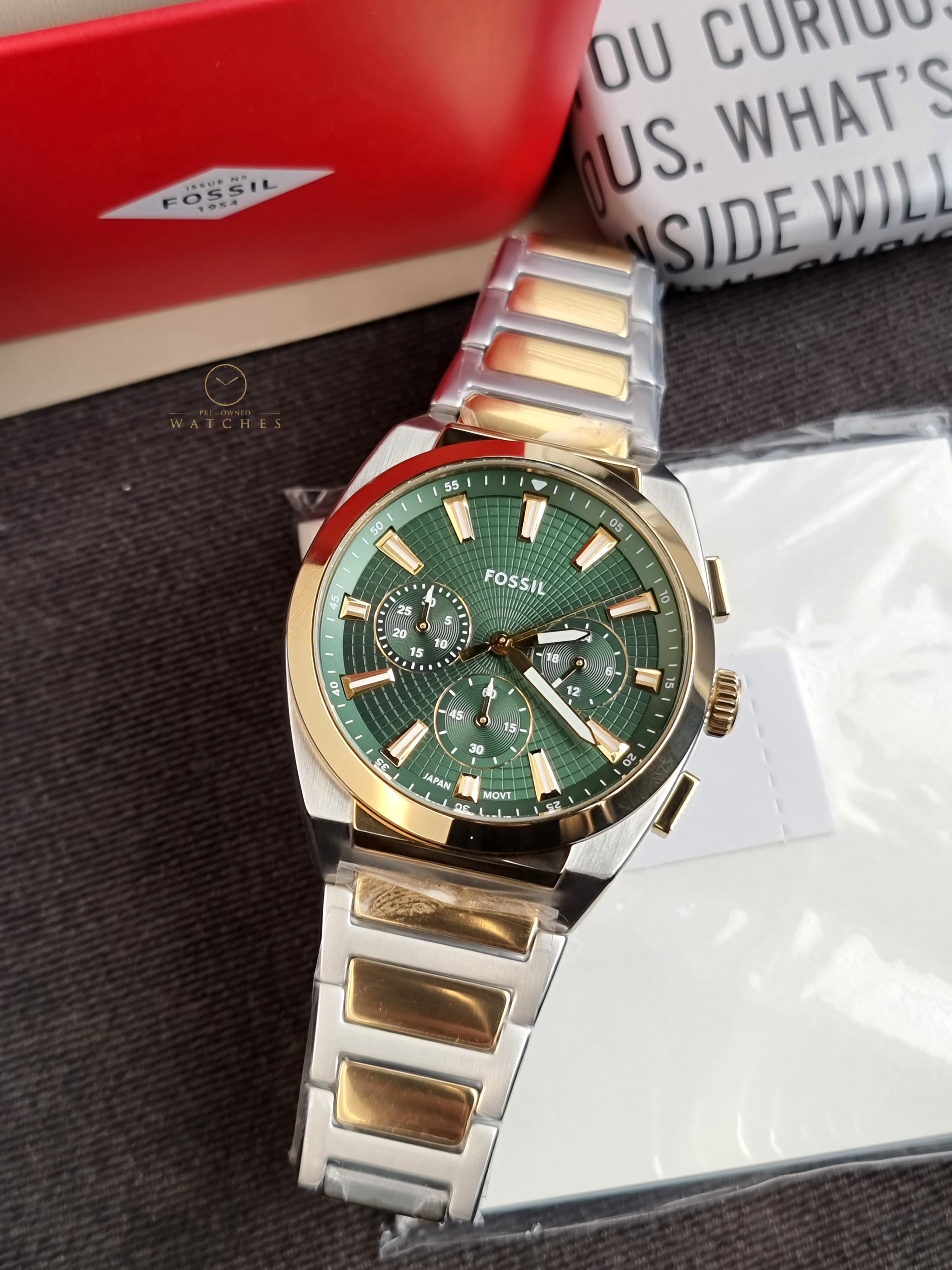 Fossil Everett Bicolour Green Chronograph Mens Watch
FS6106