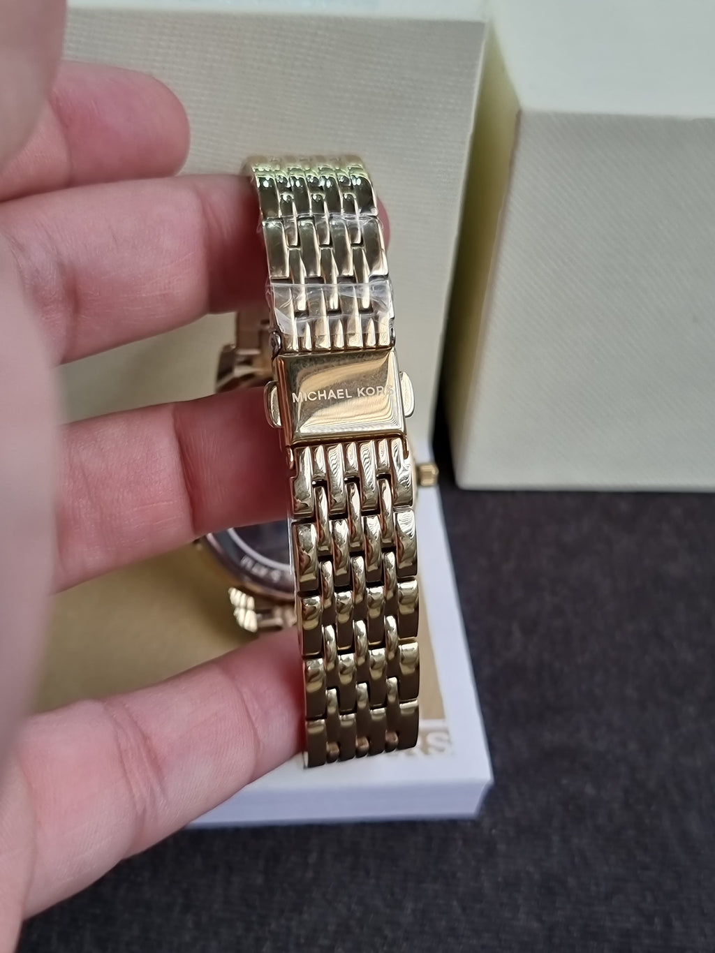 Michael Kors  MKO1080
Melissa Pavé Gold-Tone Watch