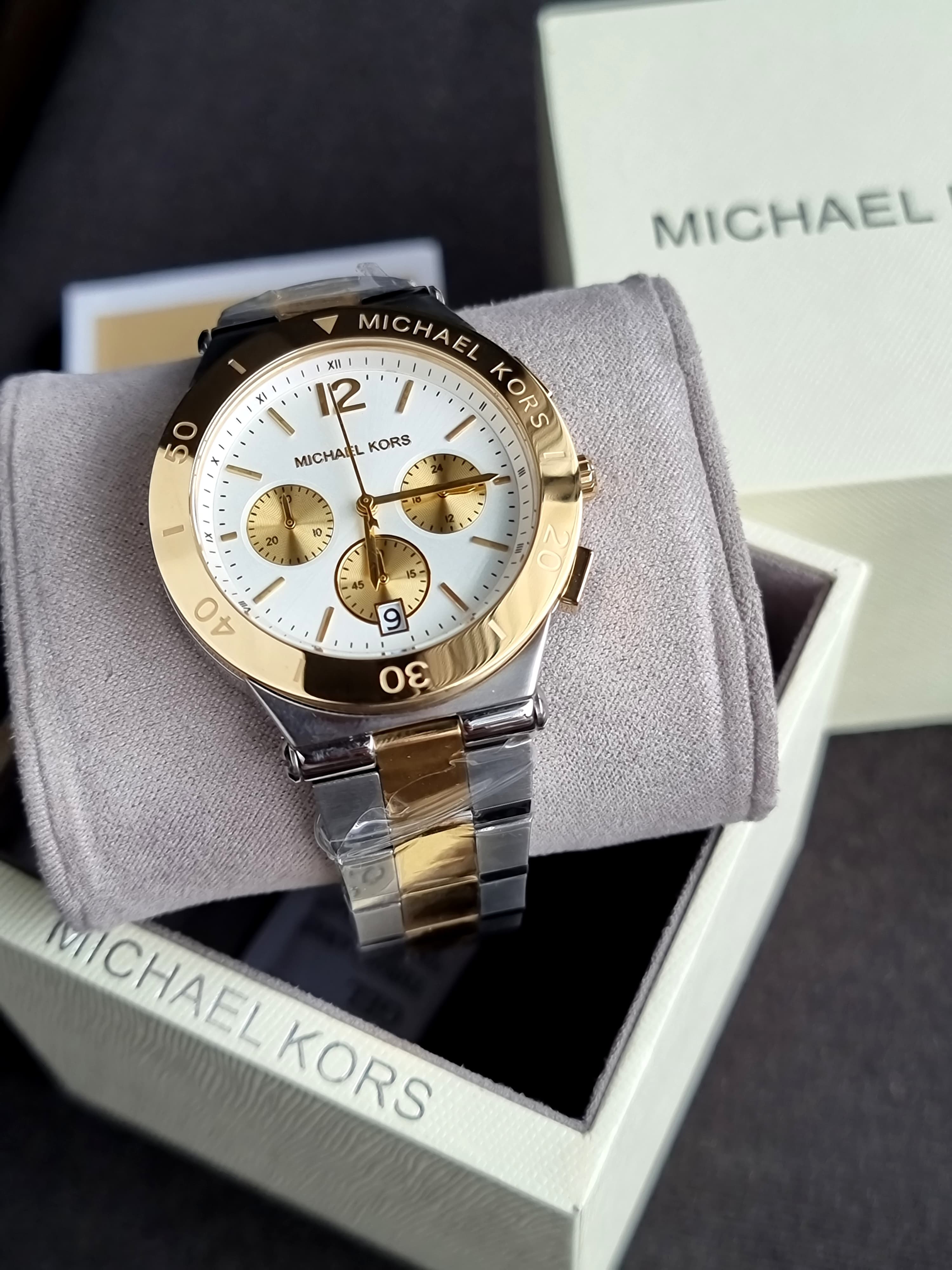 Michael Kors Mens Quartz Watch, Chronograph Display and Stainless Steel Strap MK5934