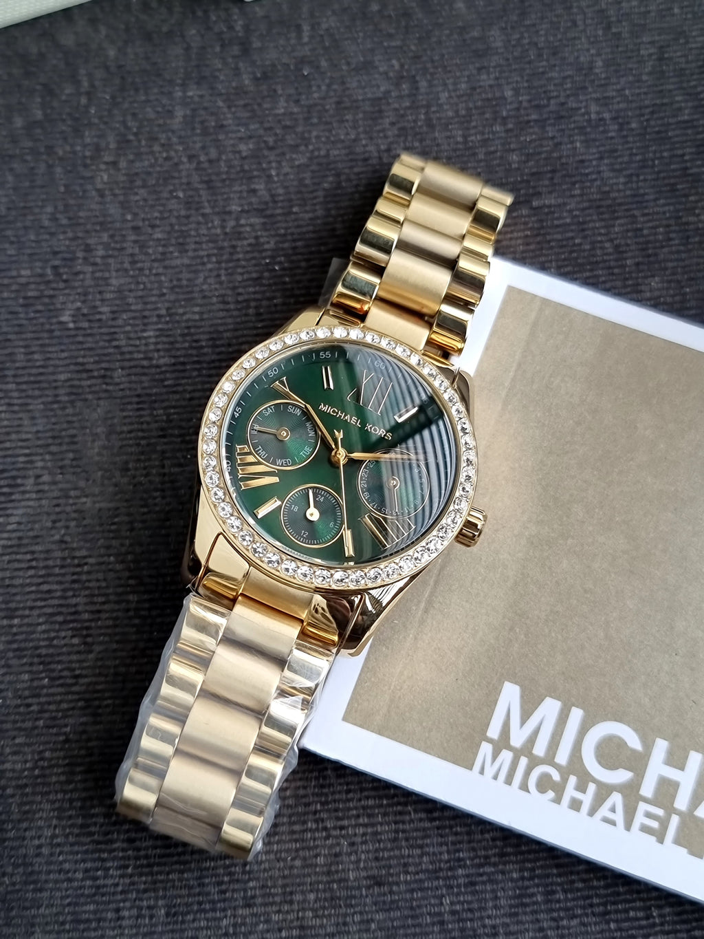 Michael Kors Lexington Gold Analog Women’s Watch Mk4924