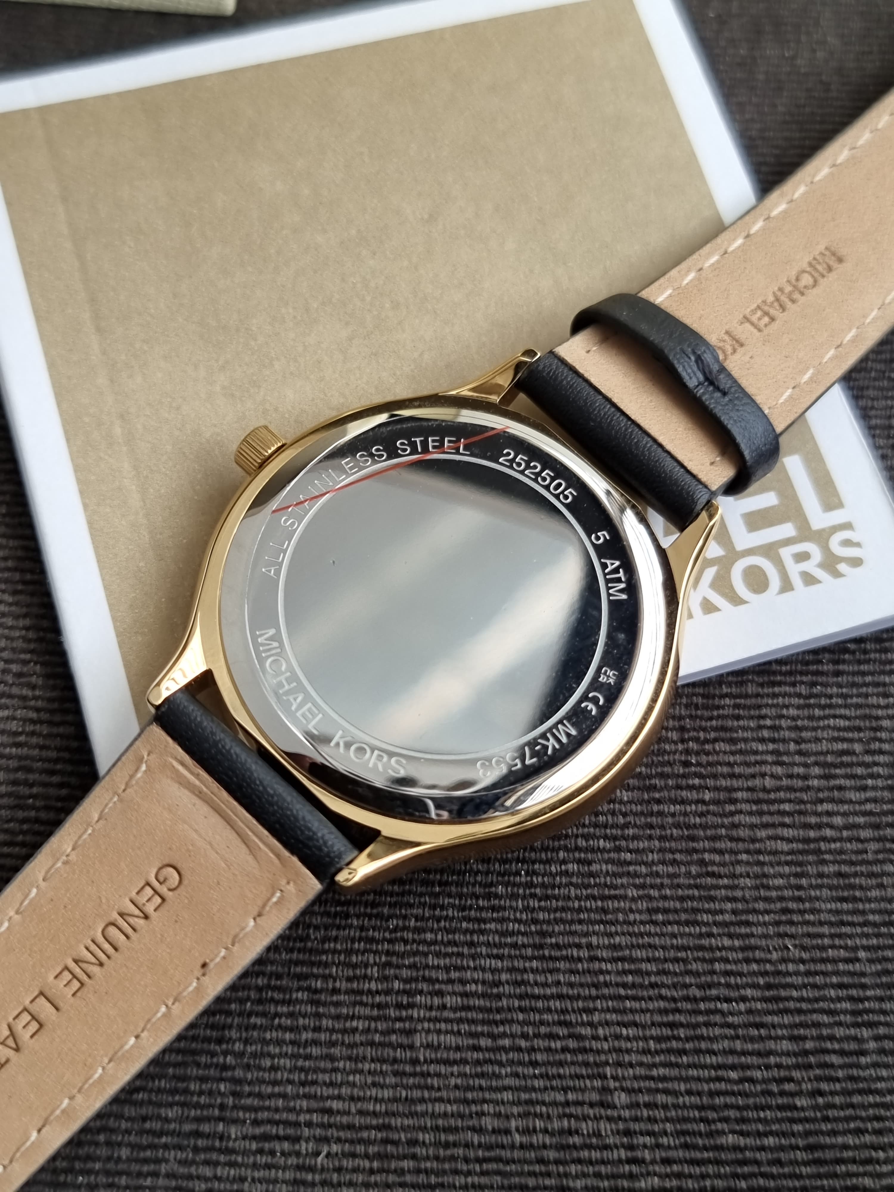 Michael Kors Slim Runway Quartz Black Dial Ladies Watch
MK7553