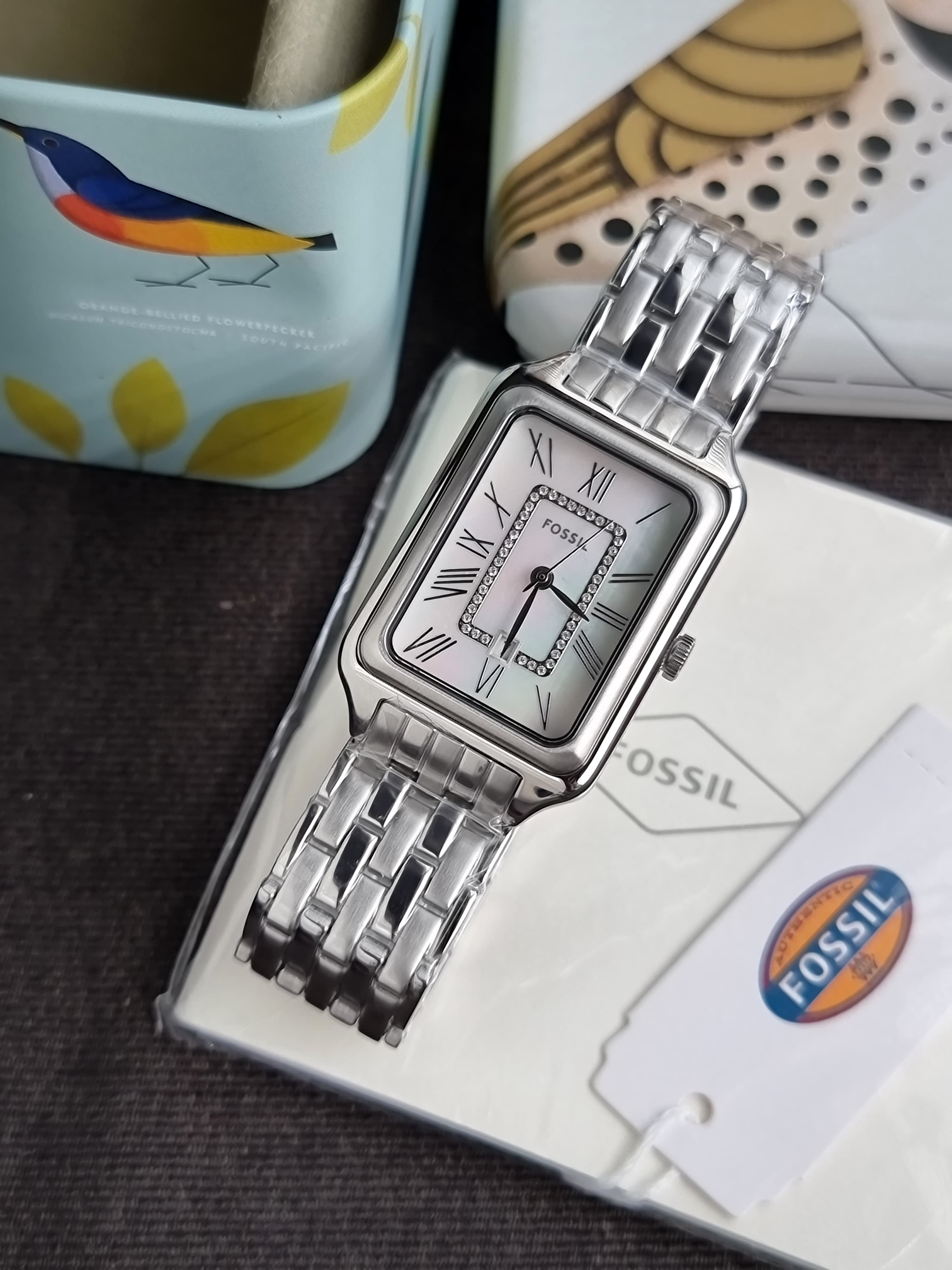 Fossil Raquel Silver Stainless Steel Mother Of Pearl Dial Quartz Watch for Ladies - ES5306