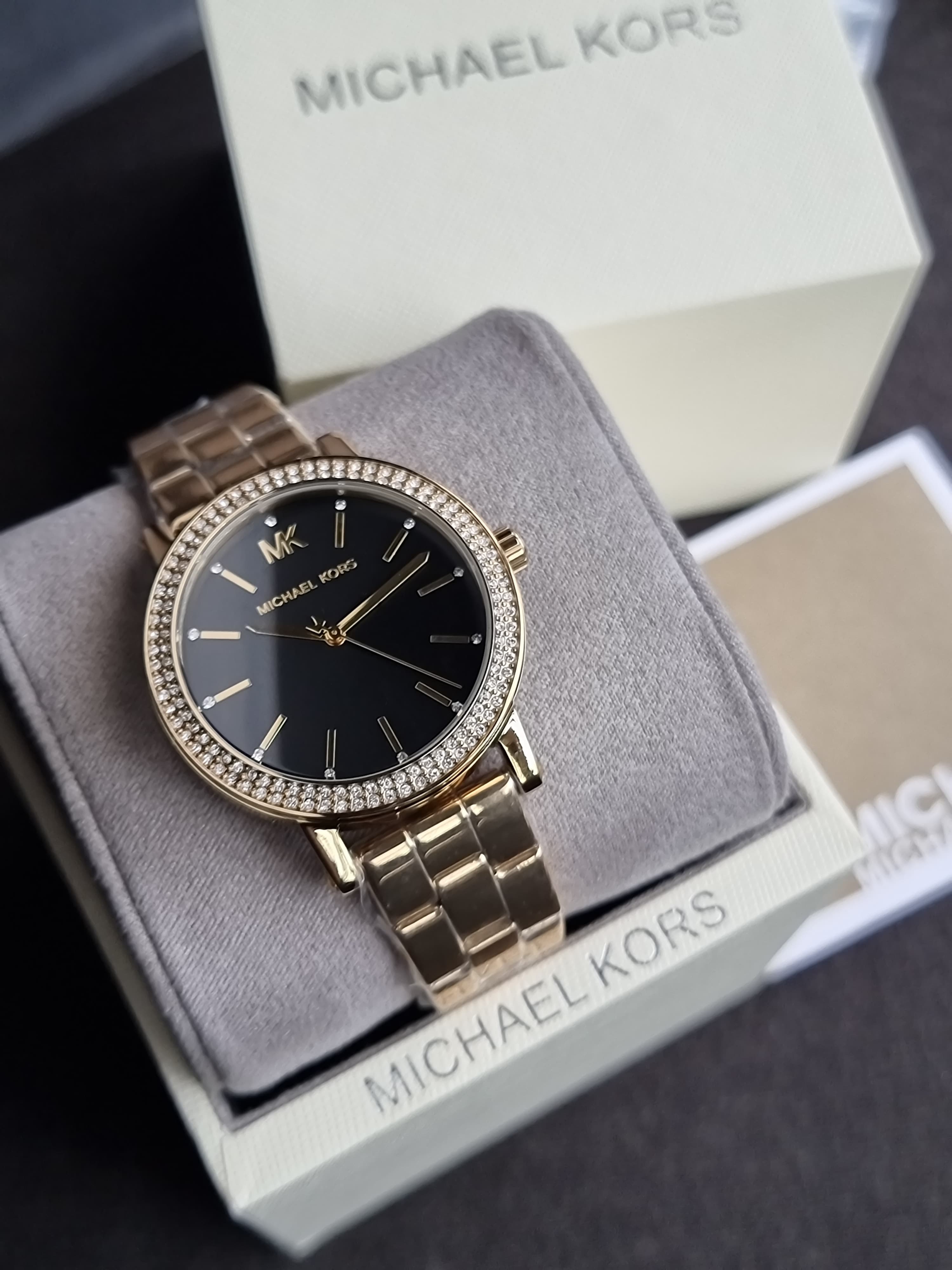 Michael Kors Women's Corey Three-Hand Gold-Tone Stainless Steel 38mm Watch 
MK7547