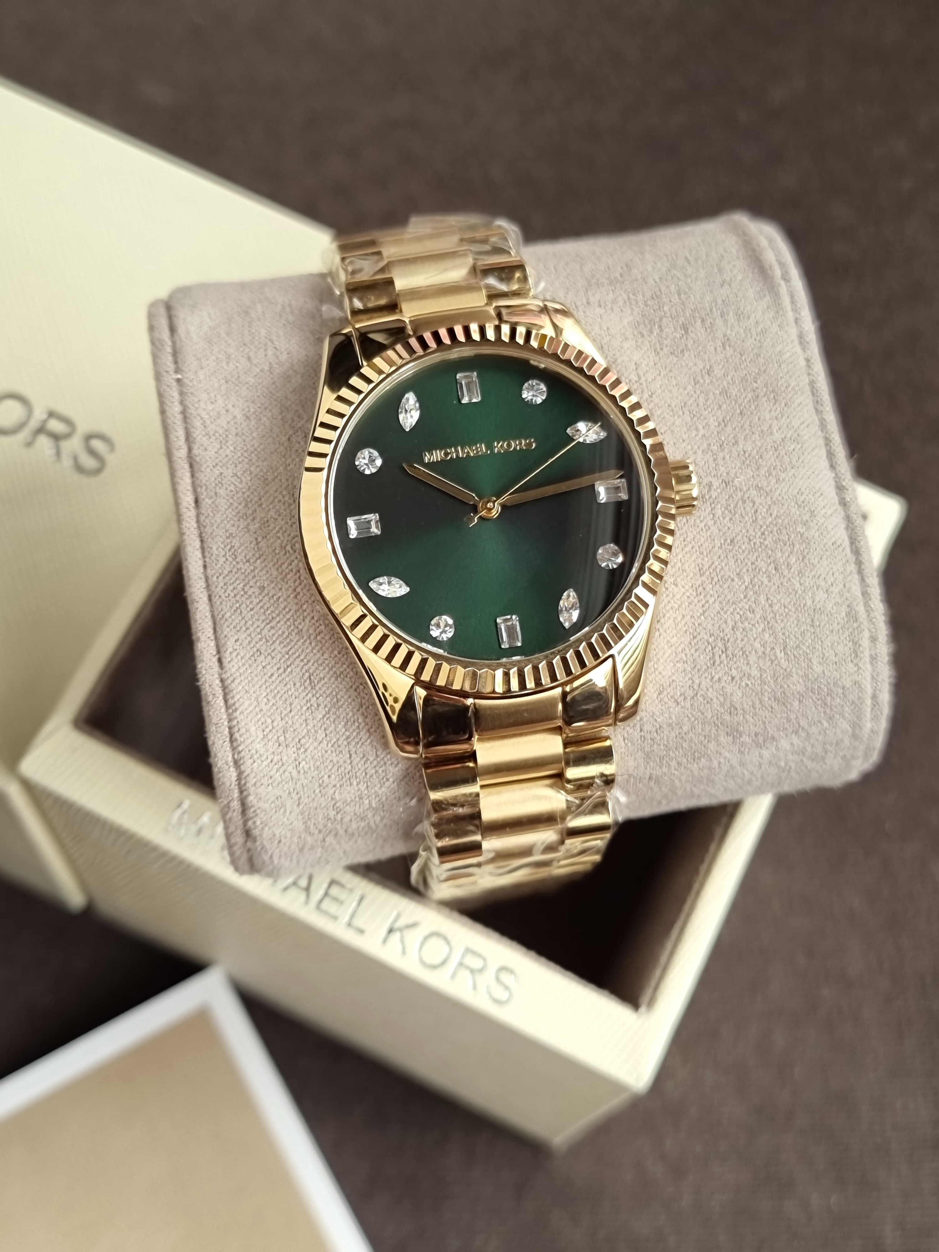 Michael Kors Lexington Gold Stainless Steel Green Dial Quartz Watch for Ladies - MK7449
(Without tag)