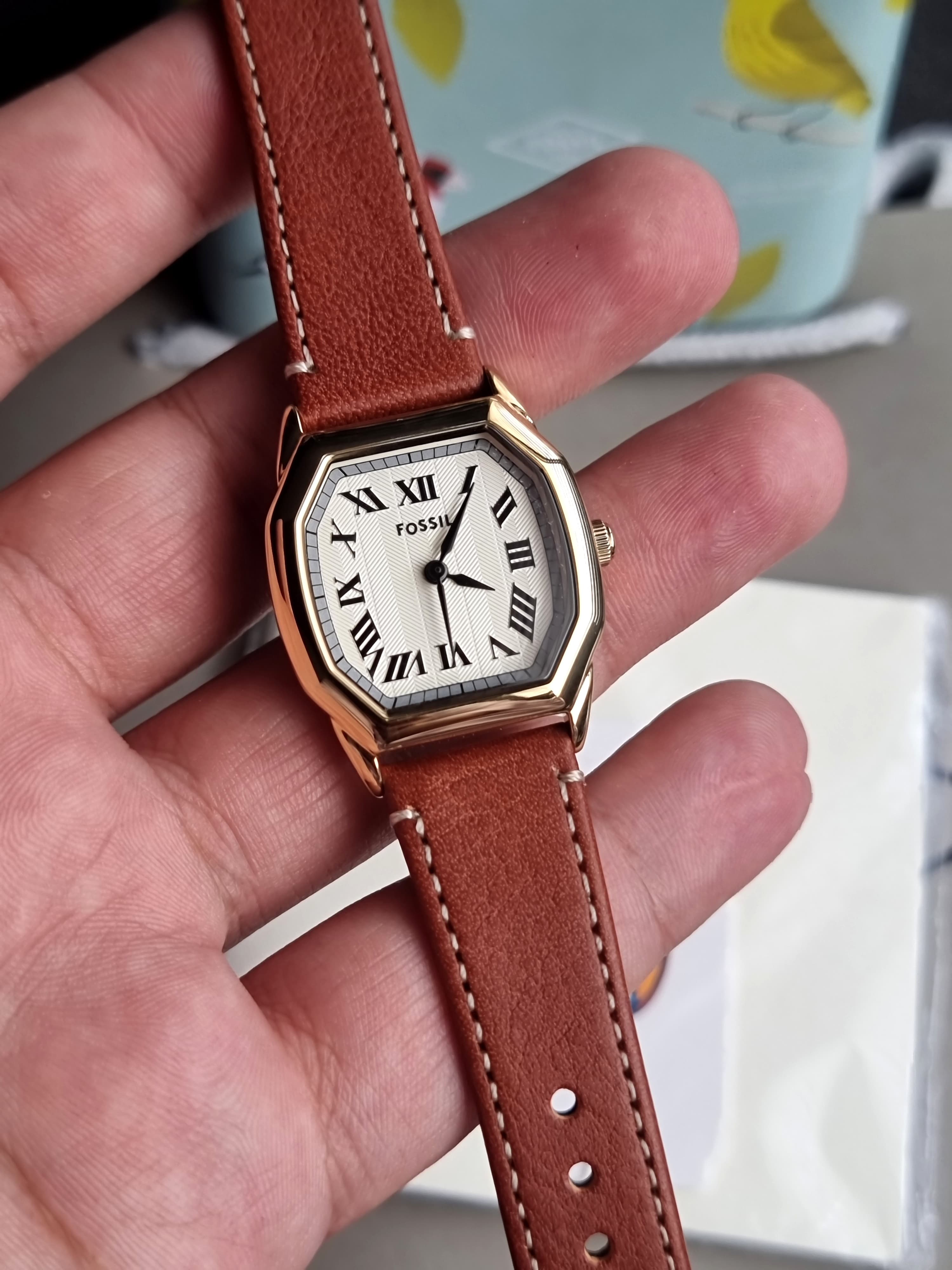 Fossil Harlow Three-Hand Brown Leather Cream Dial Women’s Watch ES5364