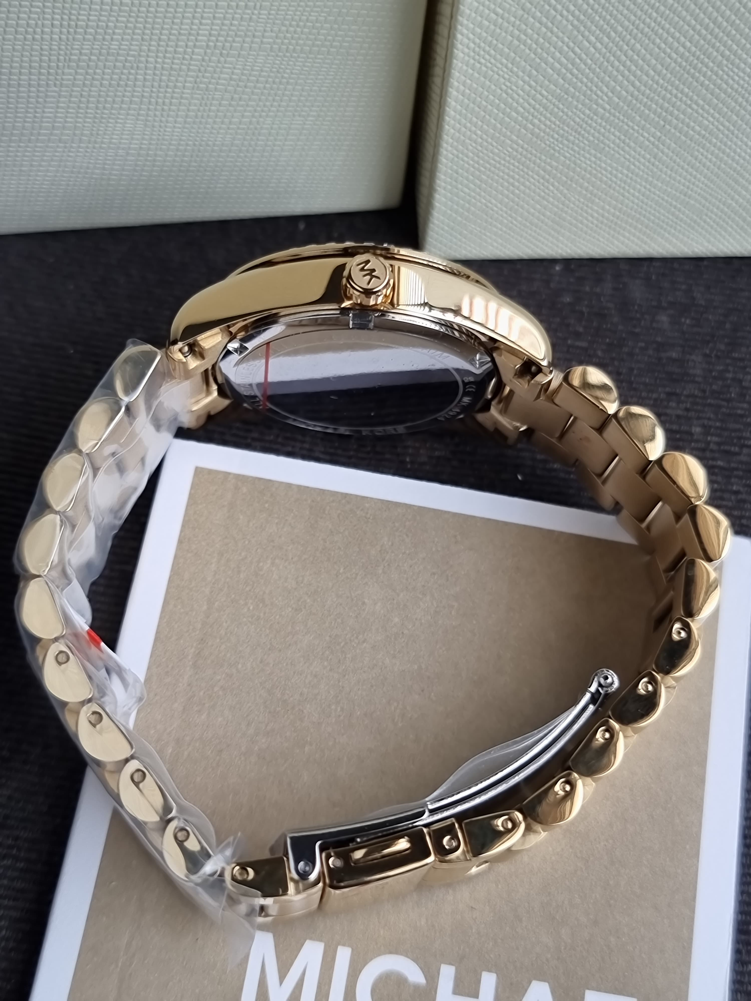 Michael Kors Lexington Gold Analog Women’s Watch Mk4924