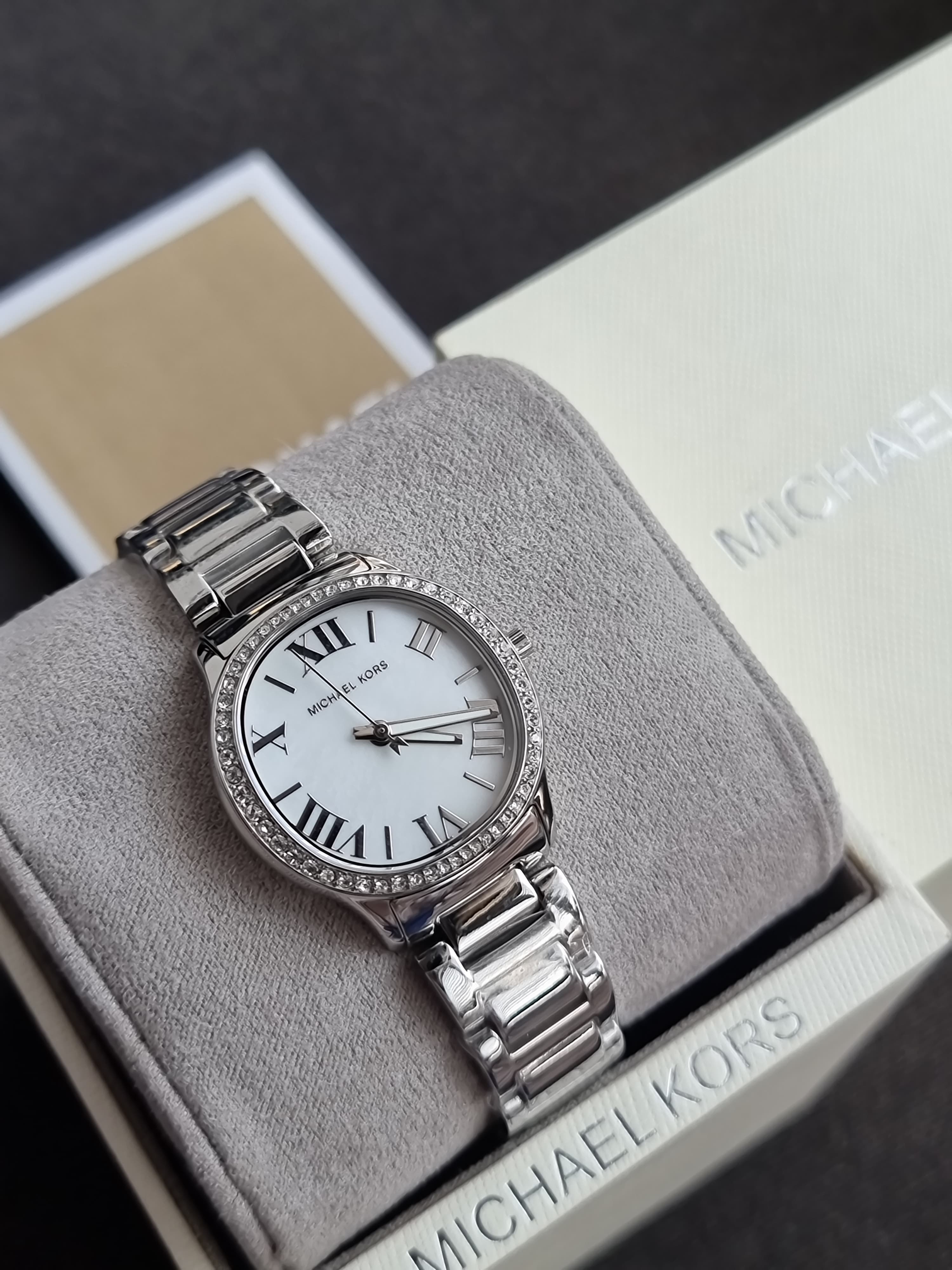 Michael Kors Sage Quartz Mother of Pearl Dial Ladies Watch
MK4824