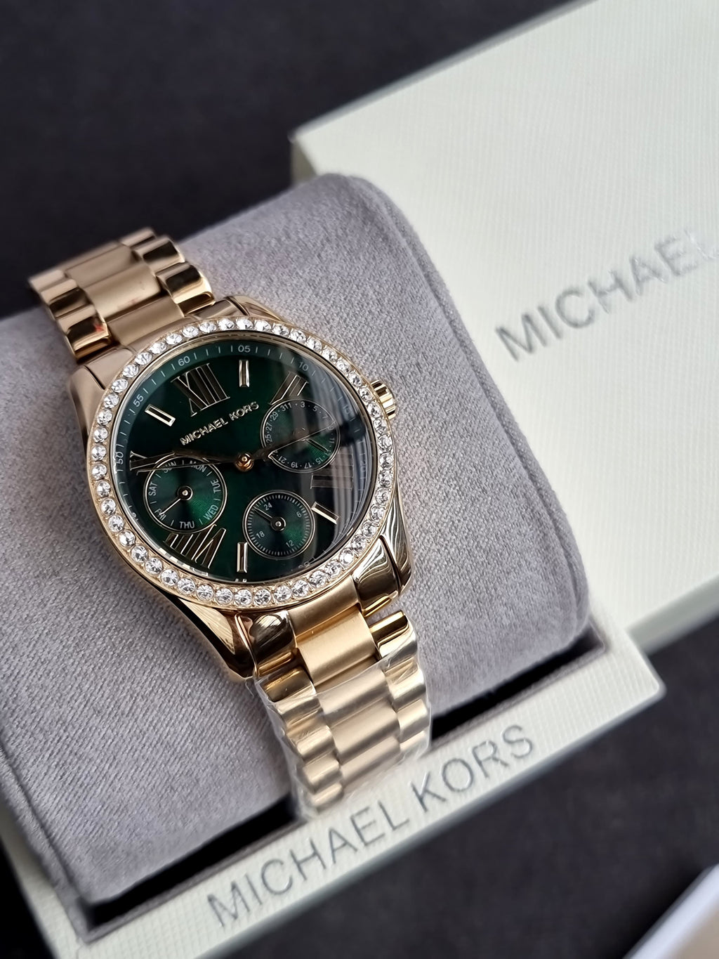 Michael Kors Lexington Gold Analog Women’s Watch Mk4924