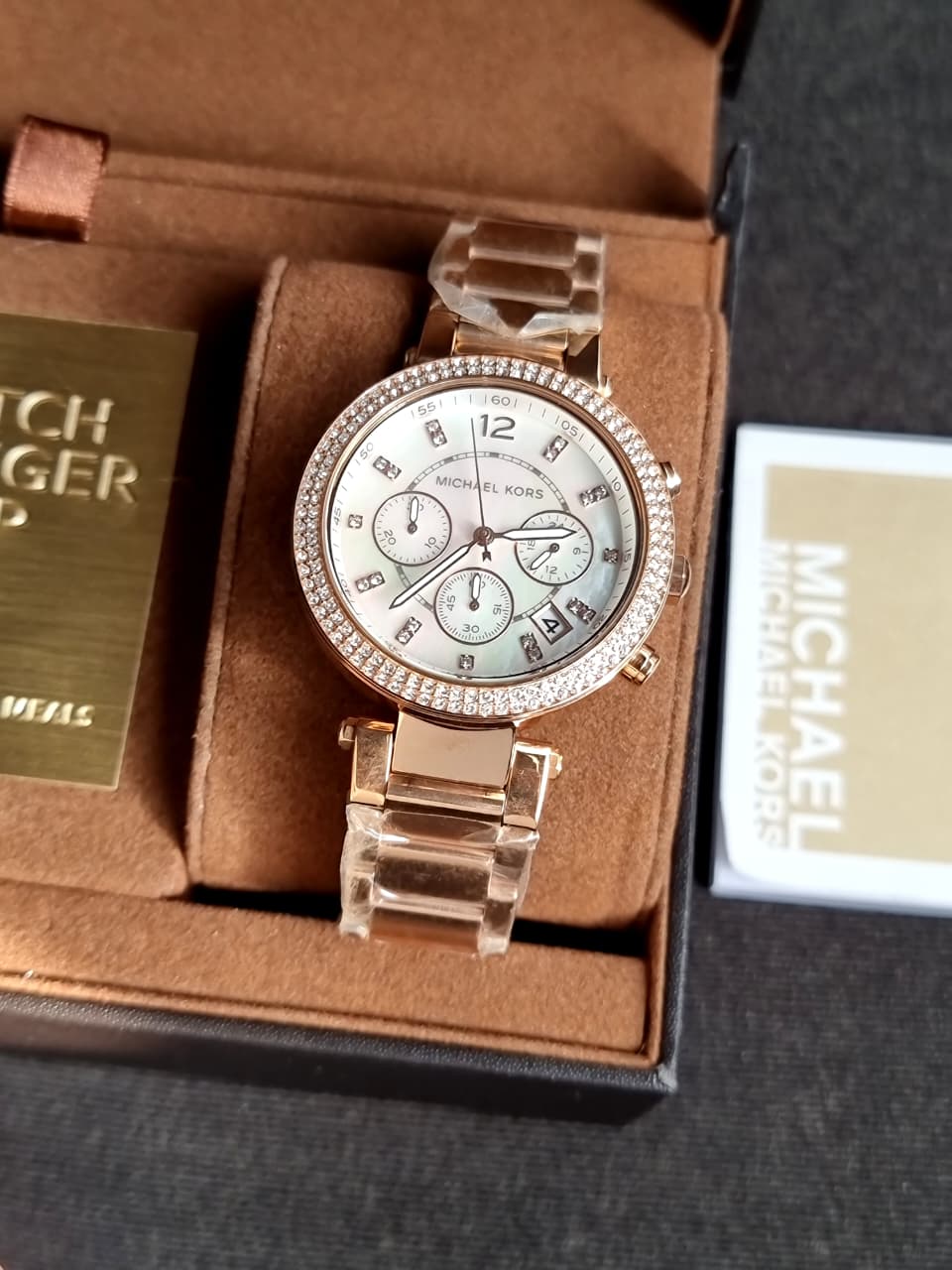 Michael Kors Parker Rose Gold Stainless Steel Silver Dial Chronograph Quartz Watch for Ladies - MK5491