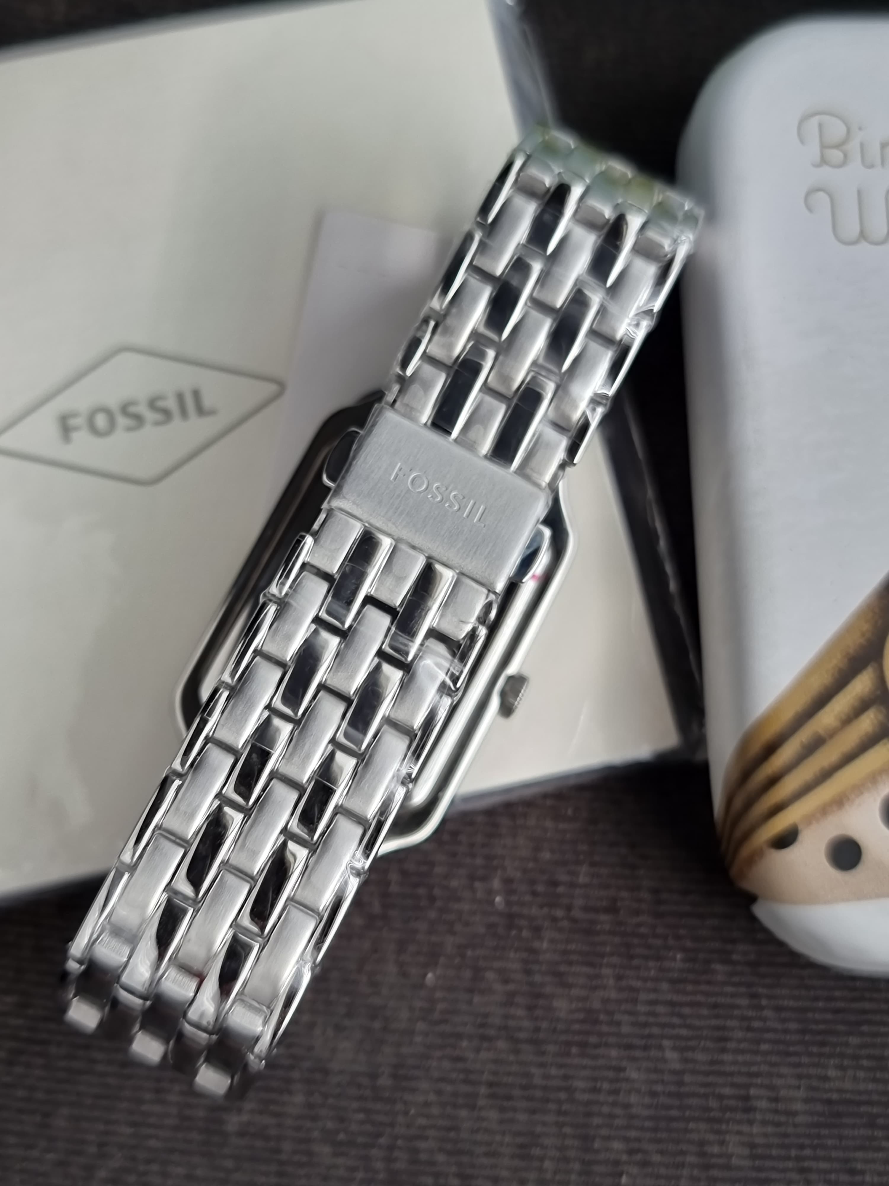 Fossil Raquel Silver Stainless Steel Mother Of Pearl Dial Quartz Watch for Ladies - ES5306