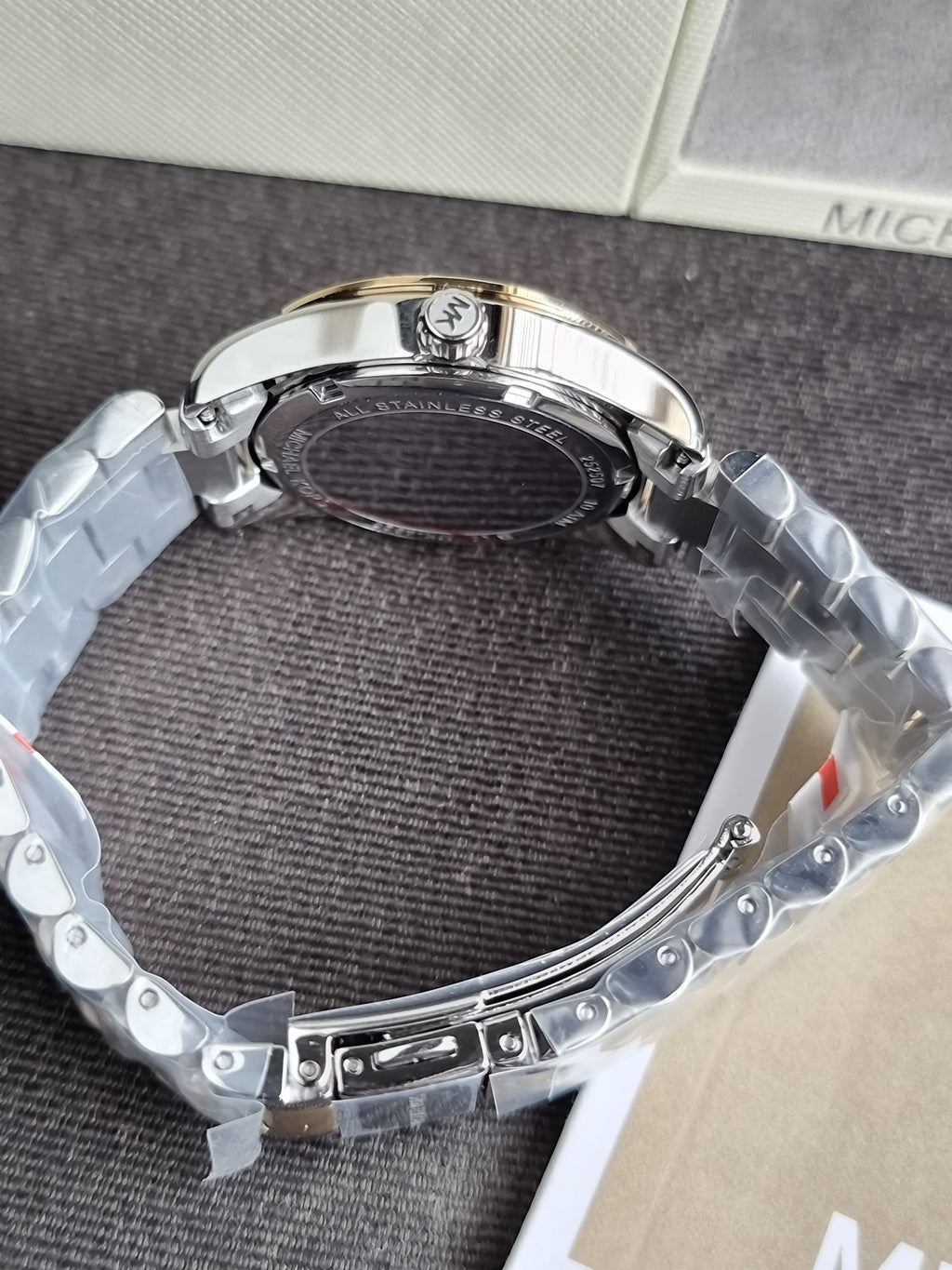 Michael kors Lexington Quartz Black Dial Ladies Watch
MK4925