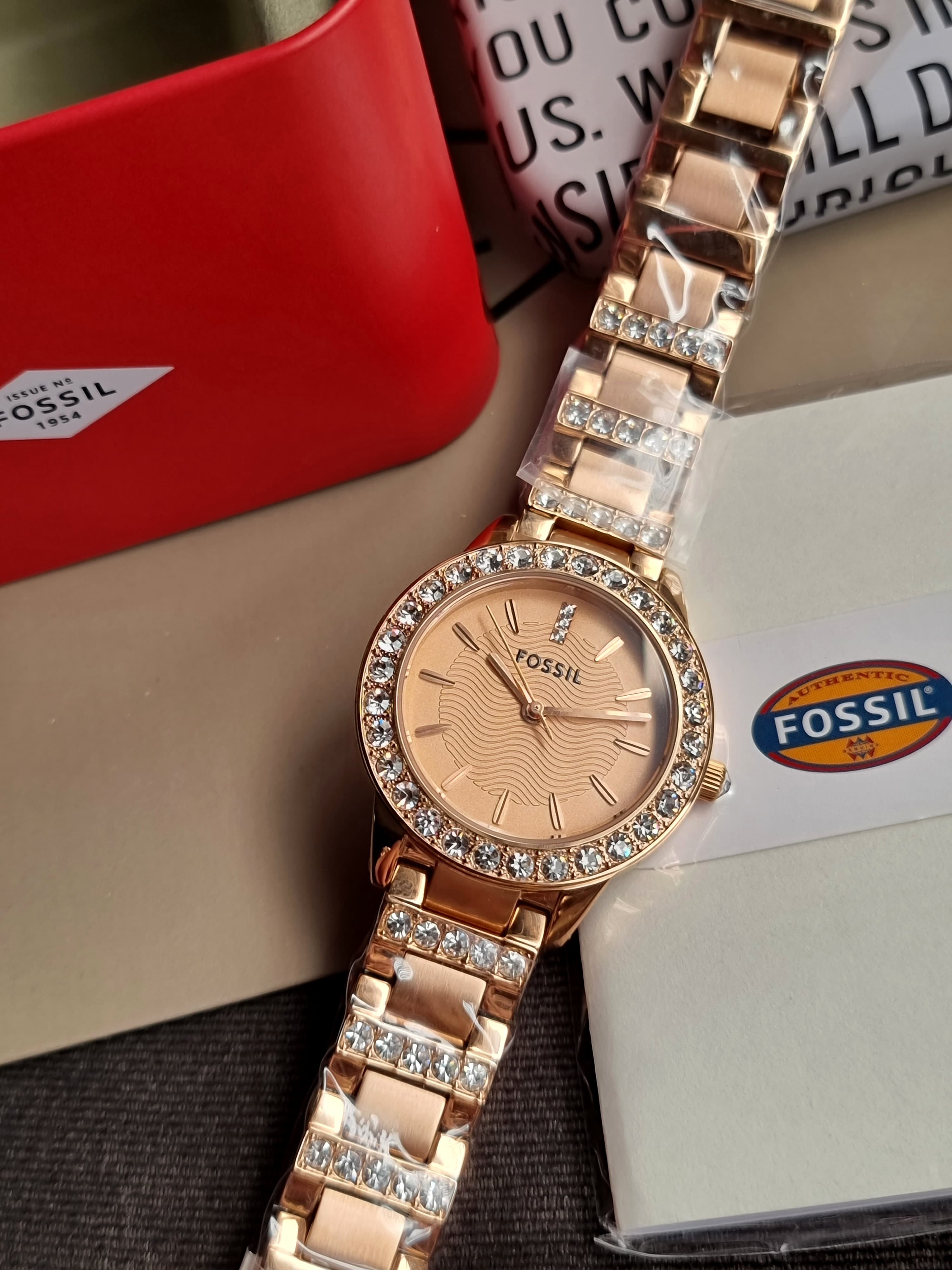 Fossil Jesse Rose Three Hand Gold-Tone Stainless Steel Watch ES3020