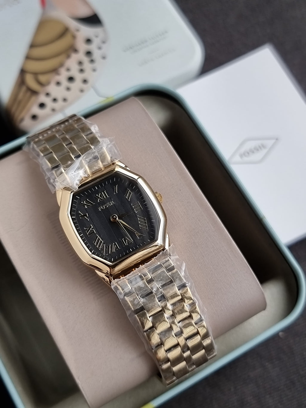 Fossil Harlow Quartz Black 27mm
Dial Ladies Watch ES5433