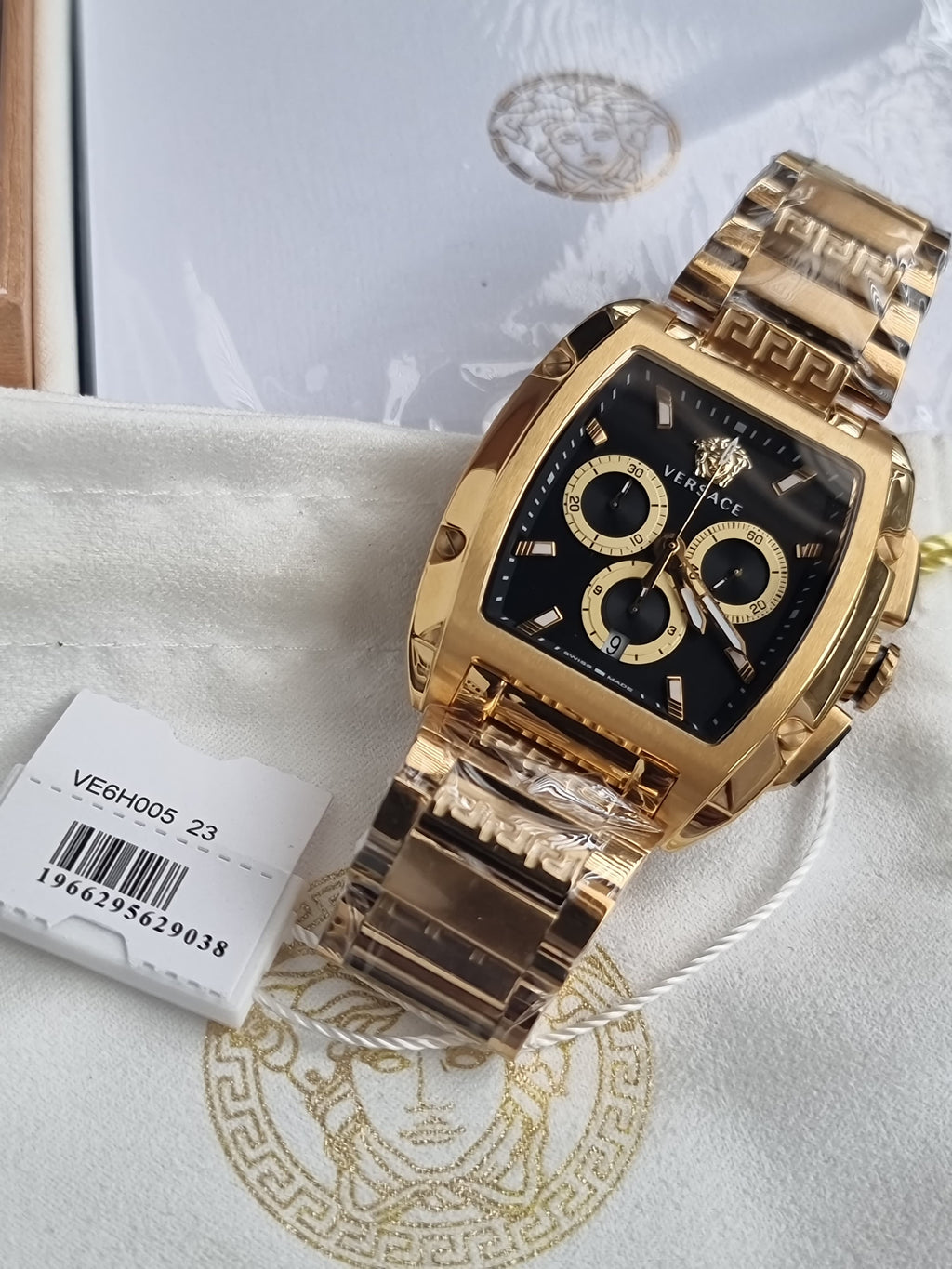 Versace Dominus Gold Stainless Steel Black Dial Chronograph Quartz Watch for Gents - VE6H00523