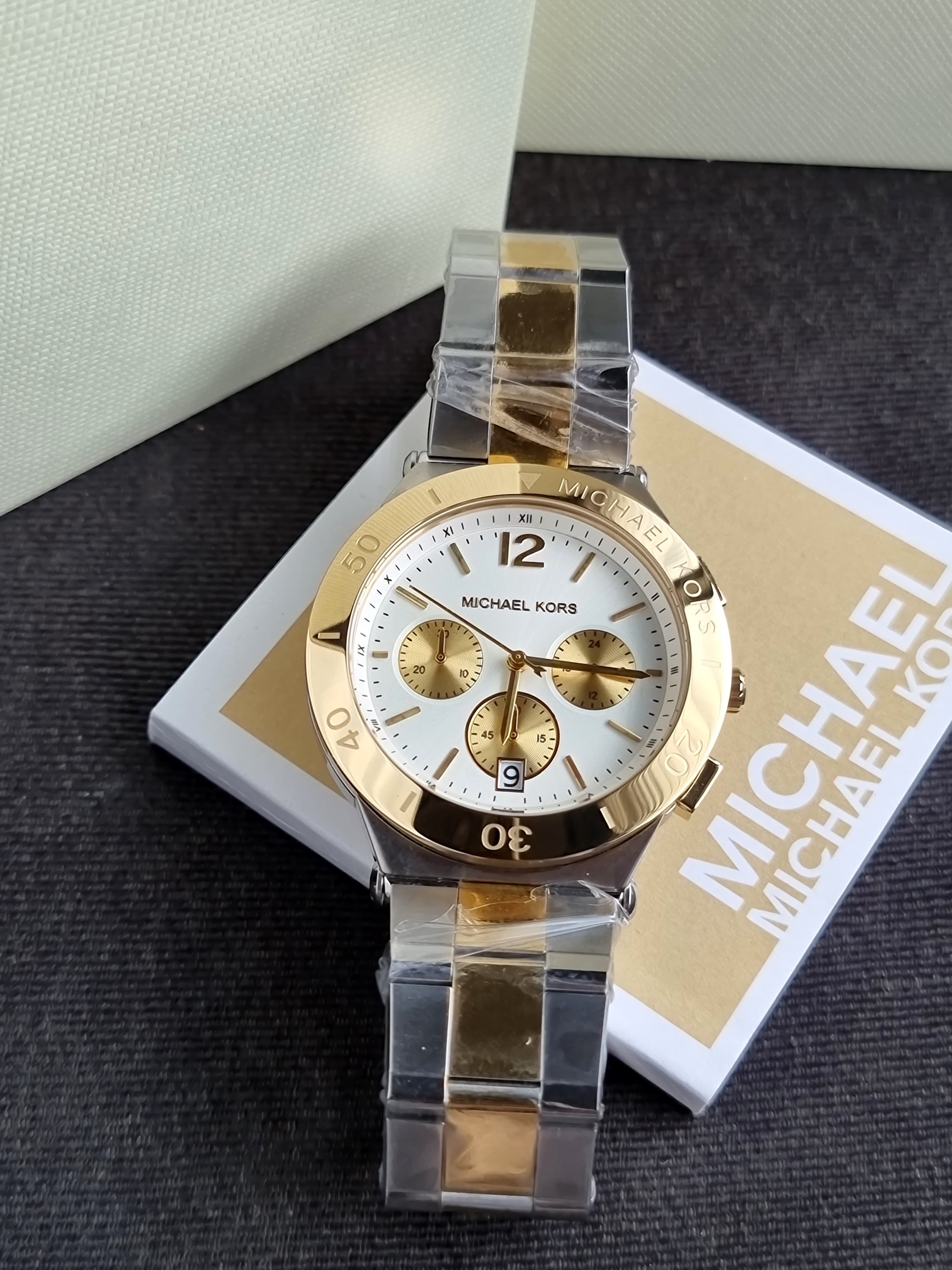 Michael Kors Mens Quartz Watch, Chronograph Display and Stainless Steel Strap MK5934