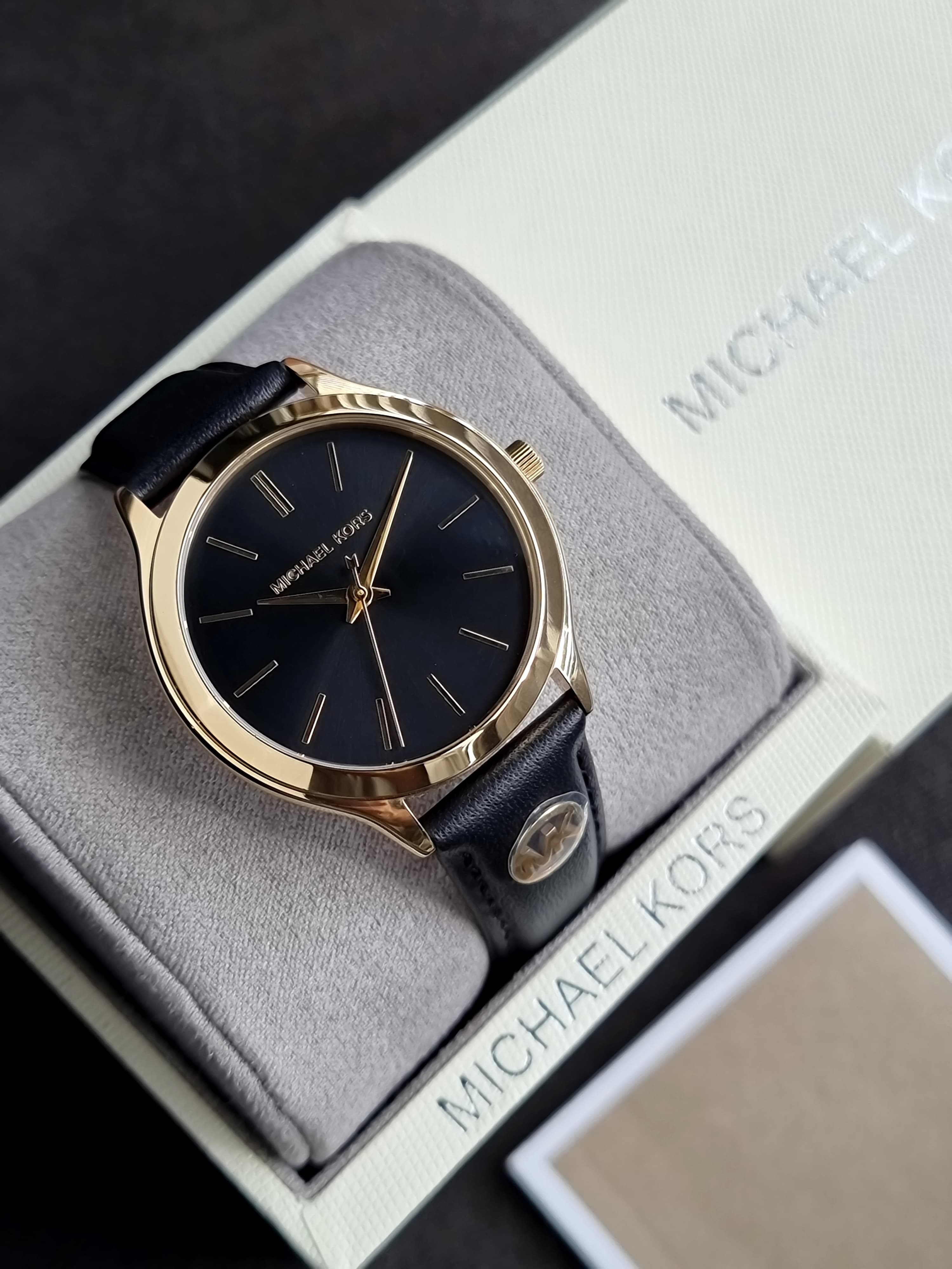 Michael Kors Slim Runway Quartz Black Dial Ladies Watch
MK7553